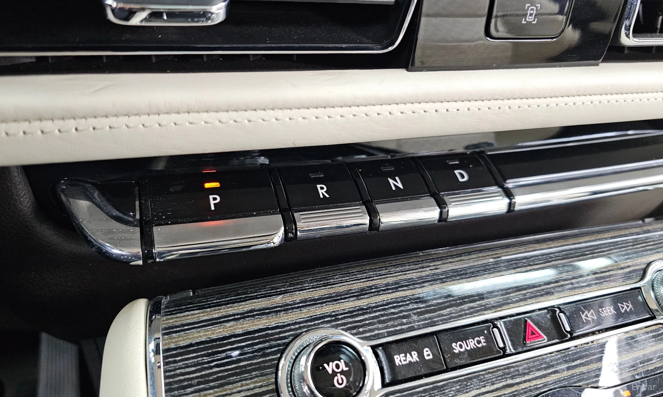 Lincoln Aviator 2nd Generation превью 9