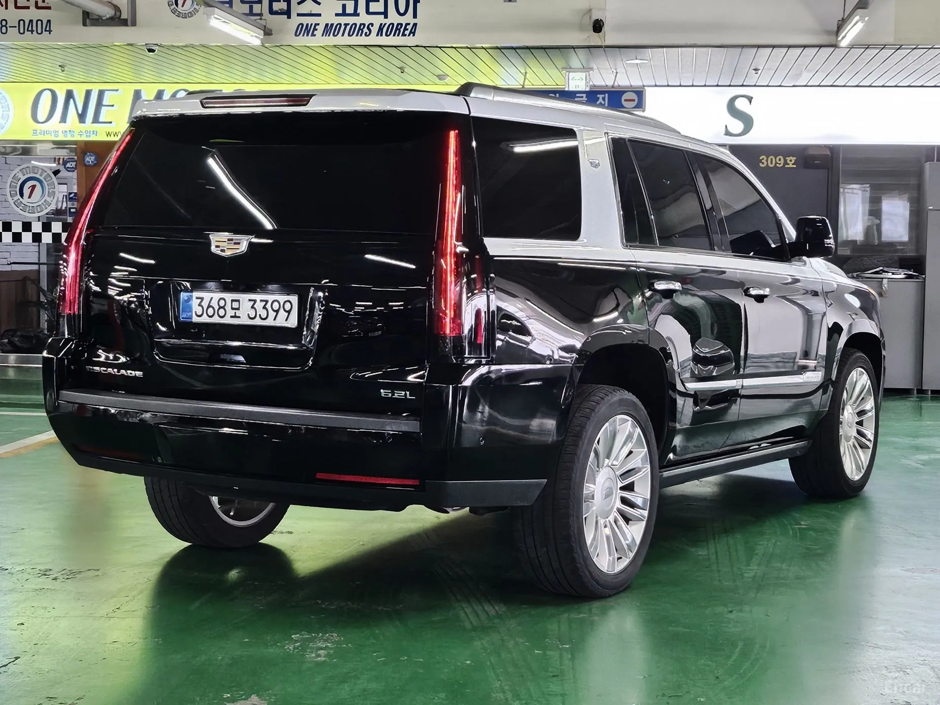 Cadillac Escalade превью 3