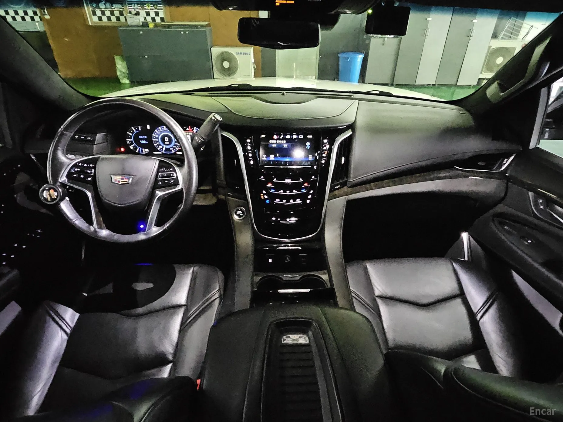 Cadillac Escalade превью 7