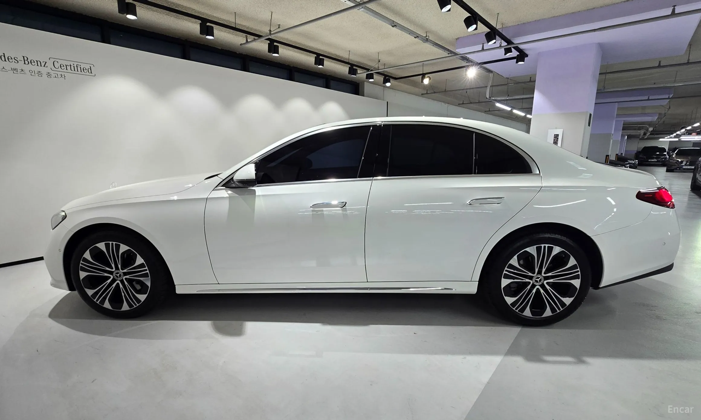 Mercedes Benz E-Class W214 превью 8