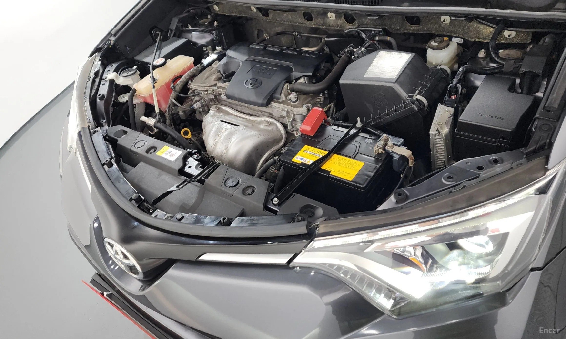 Toyota RAV4 превью 6