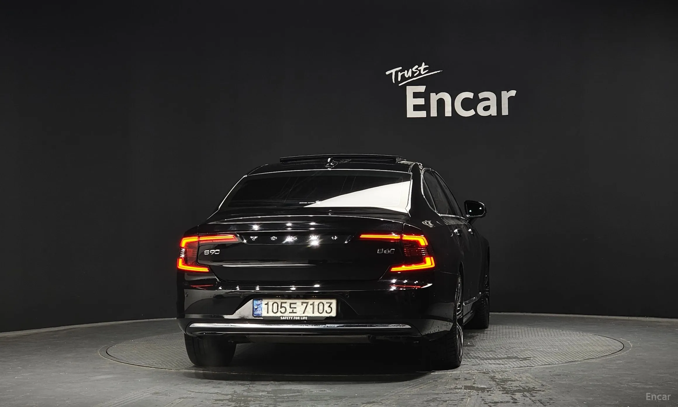 Volvo S90 превью 4
