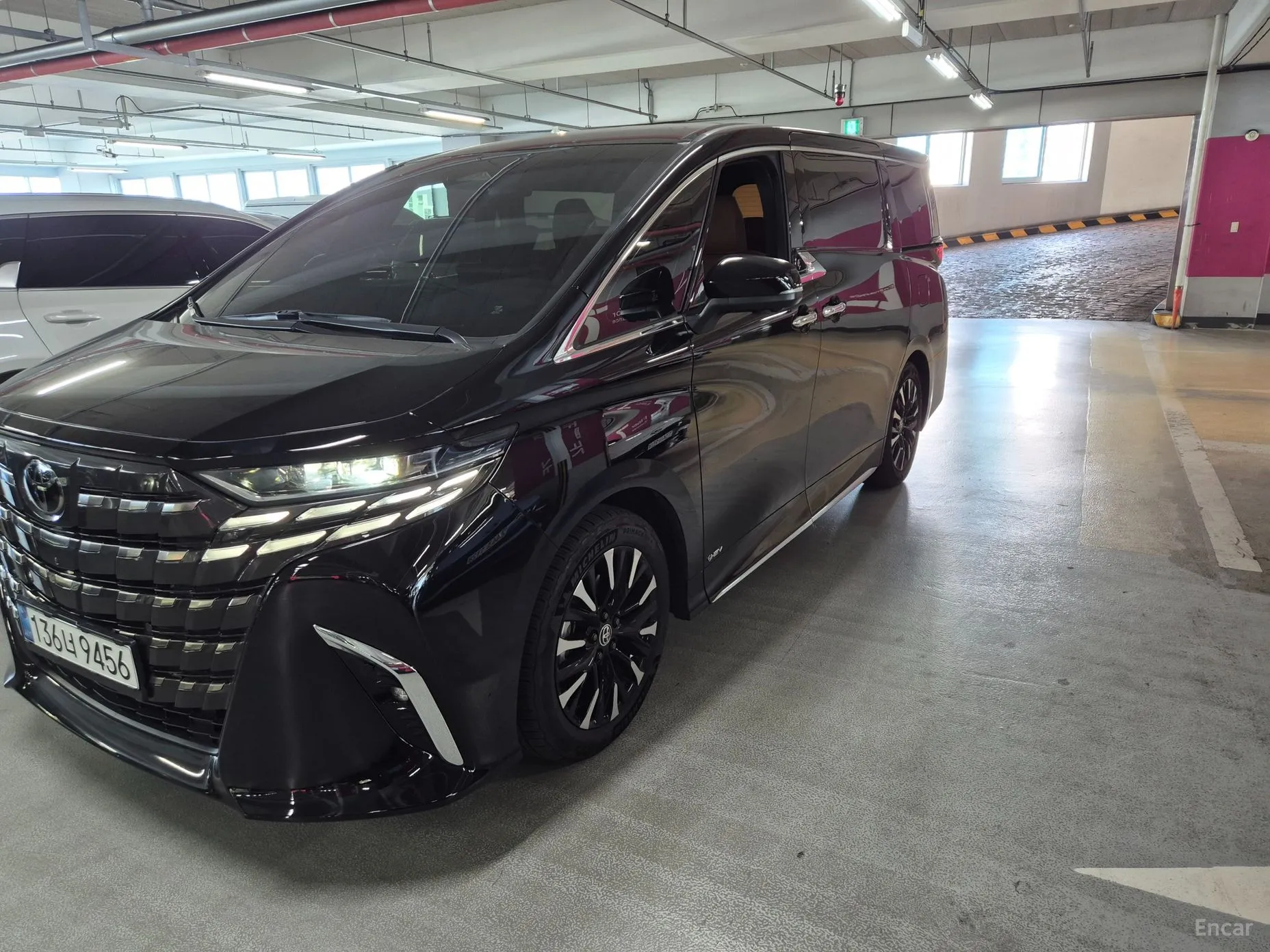 Toyota Alphard 4th Generation