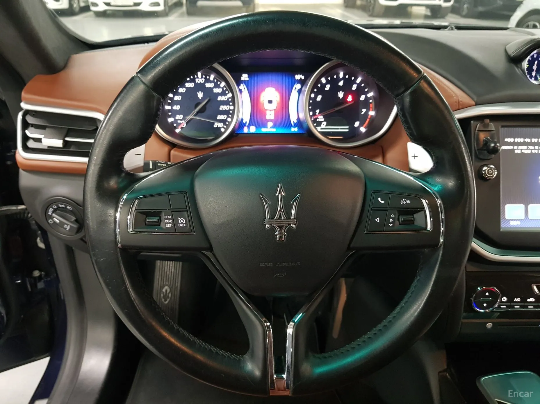 Maserati Ghibli превью 14