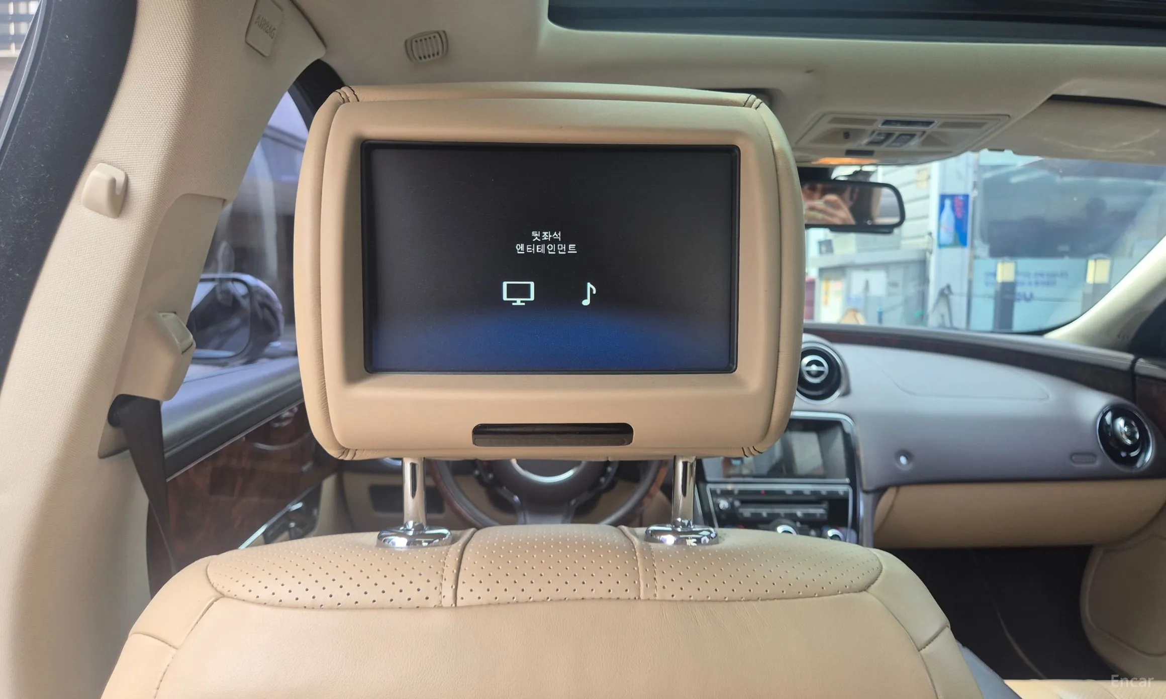 Jaguar All New XJ превью 19