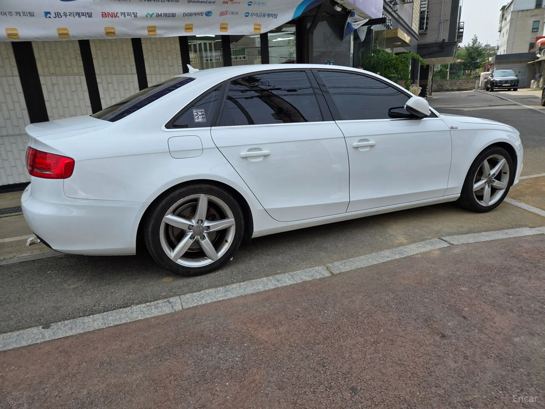 Audi New A4 превью 4