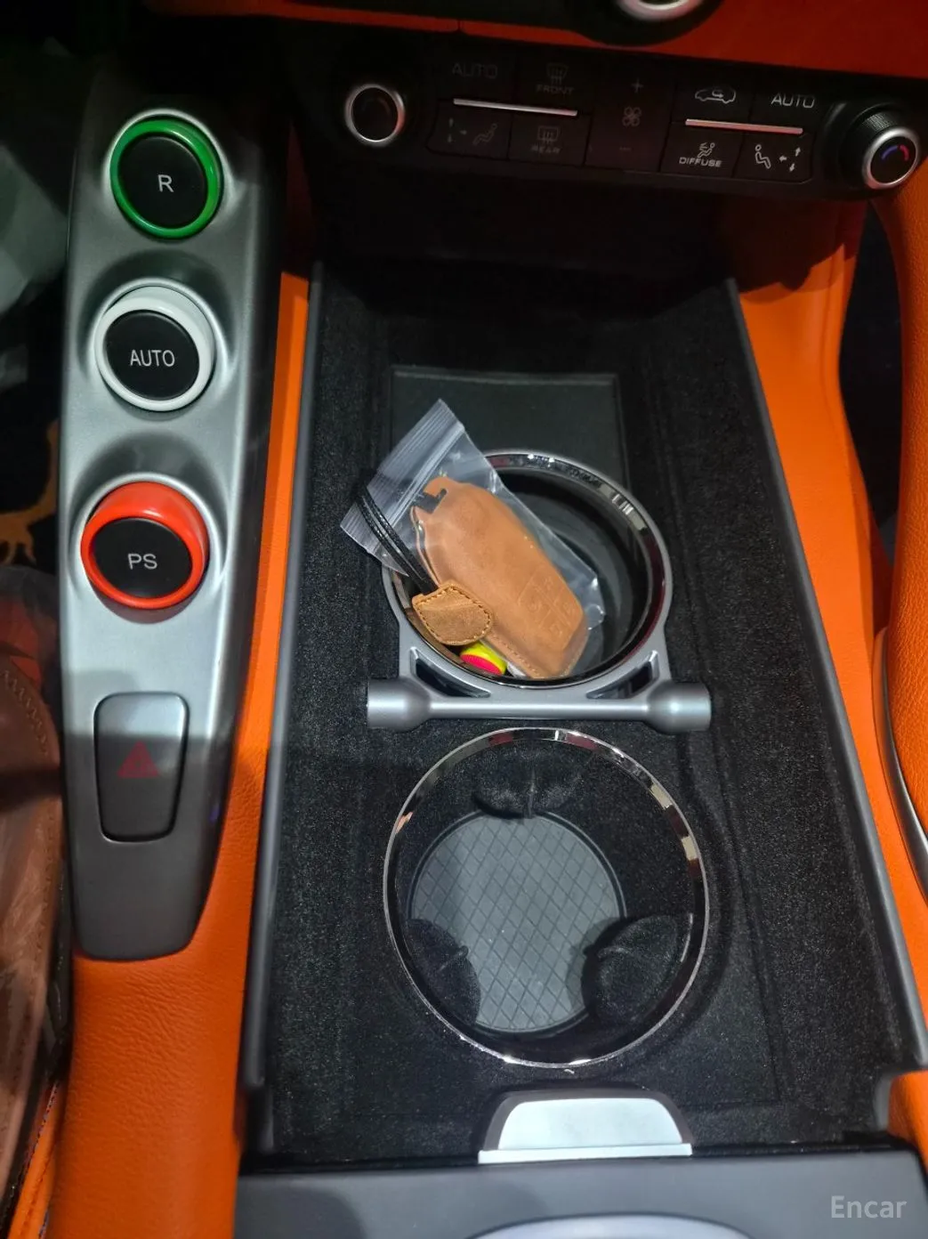 Ferrari GTC4 Rousseau превью 16