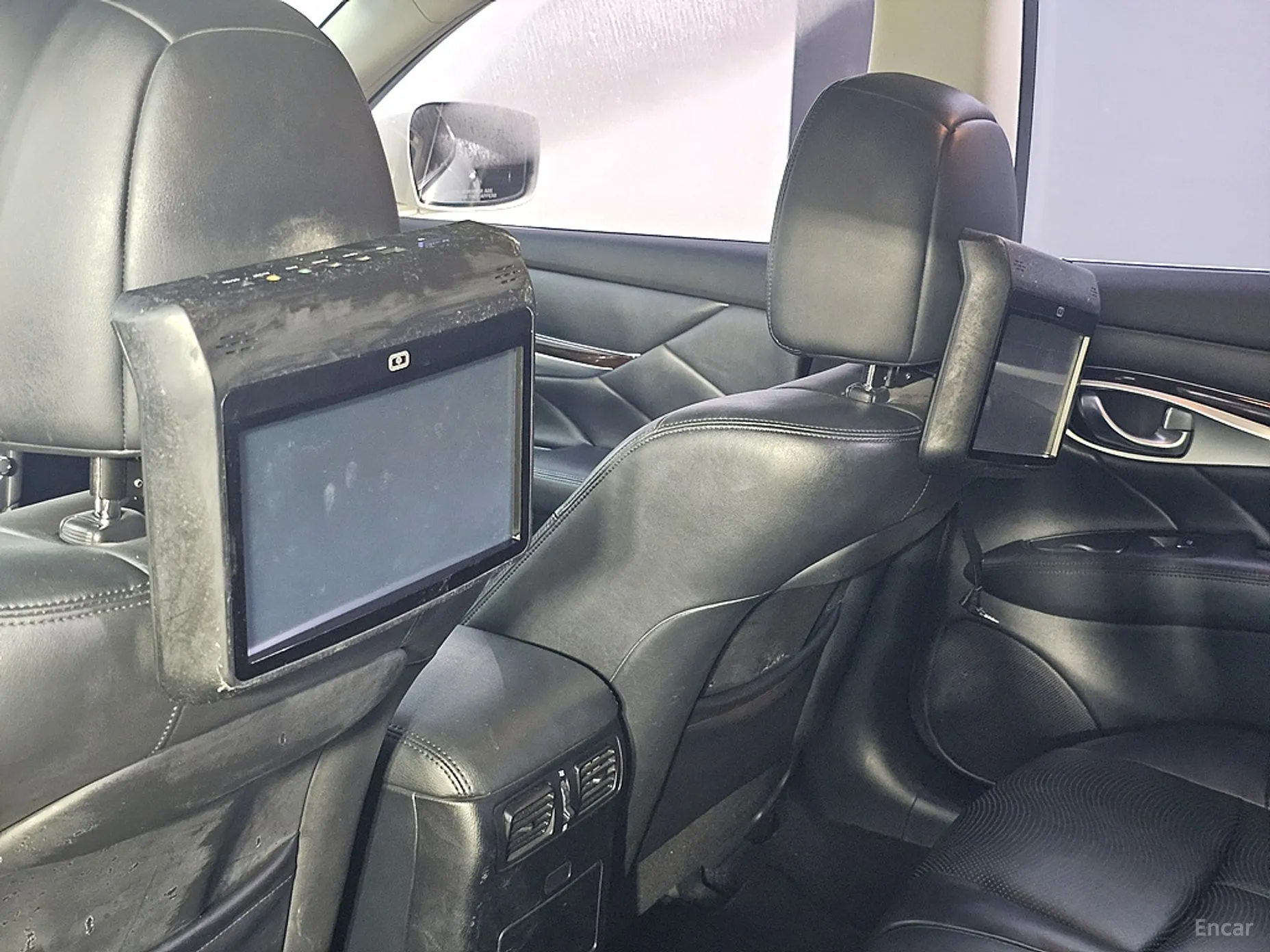 Infiniti M37 превью 12