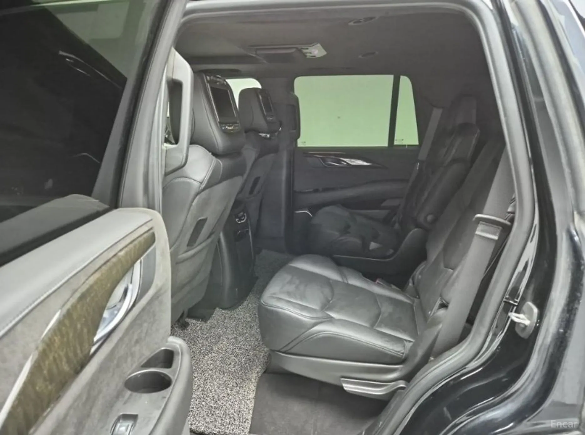 Cadillac Escalade превью 12