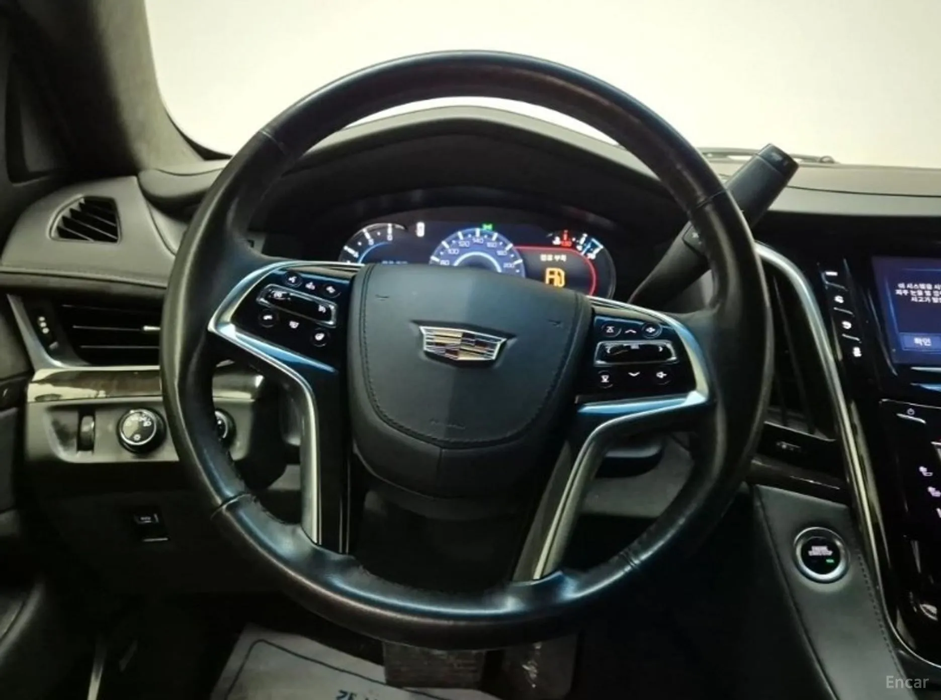 Cadillac Escalade превью 9