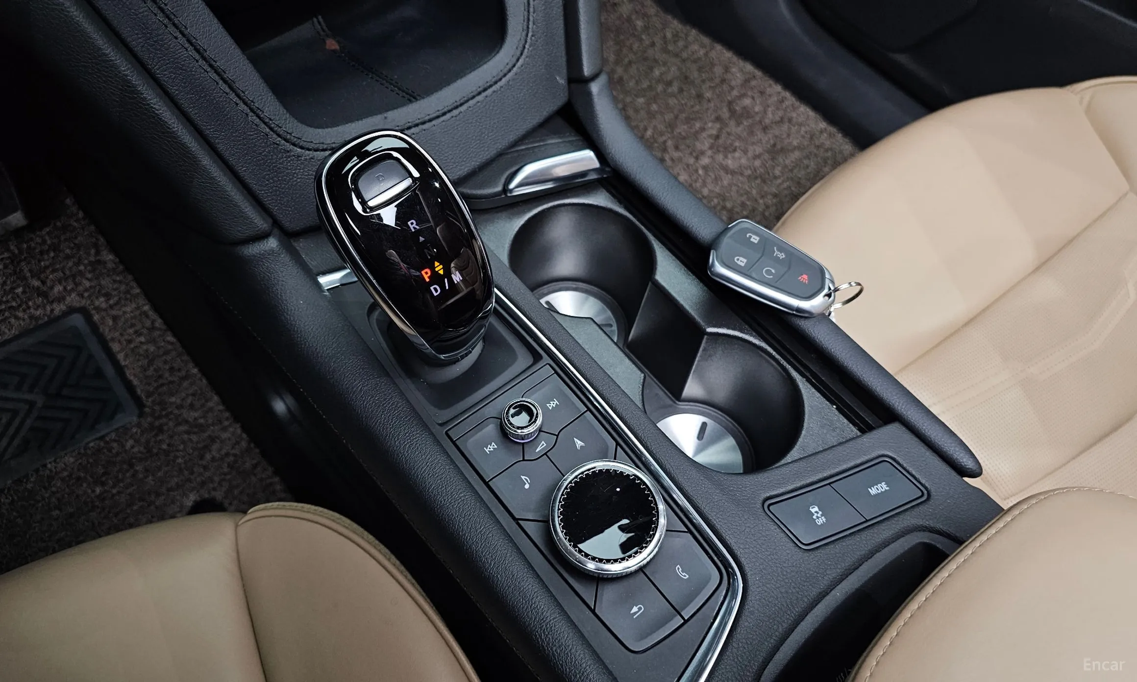 Cadillac XT6 превью 9