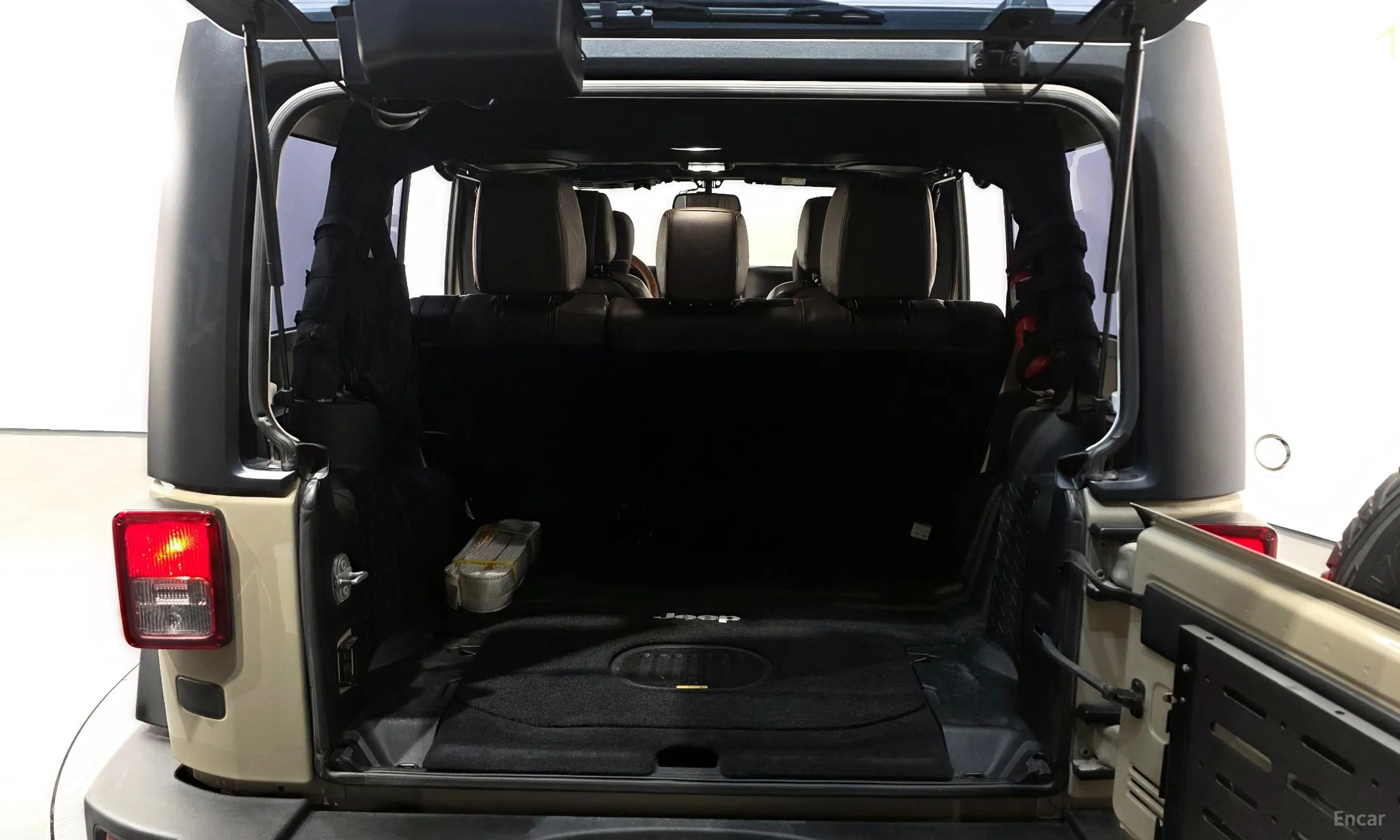 Jeep Wrangler (JK) превью 20