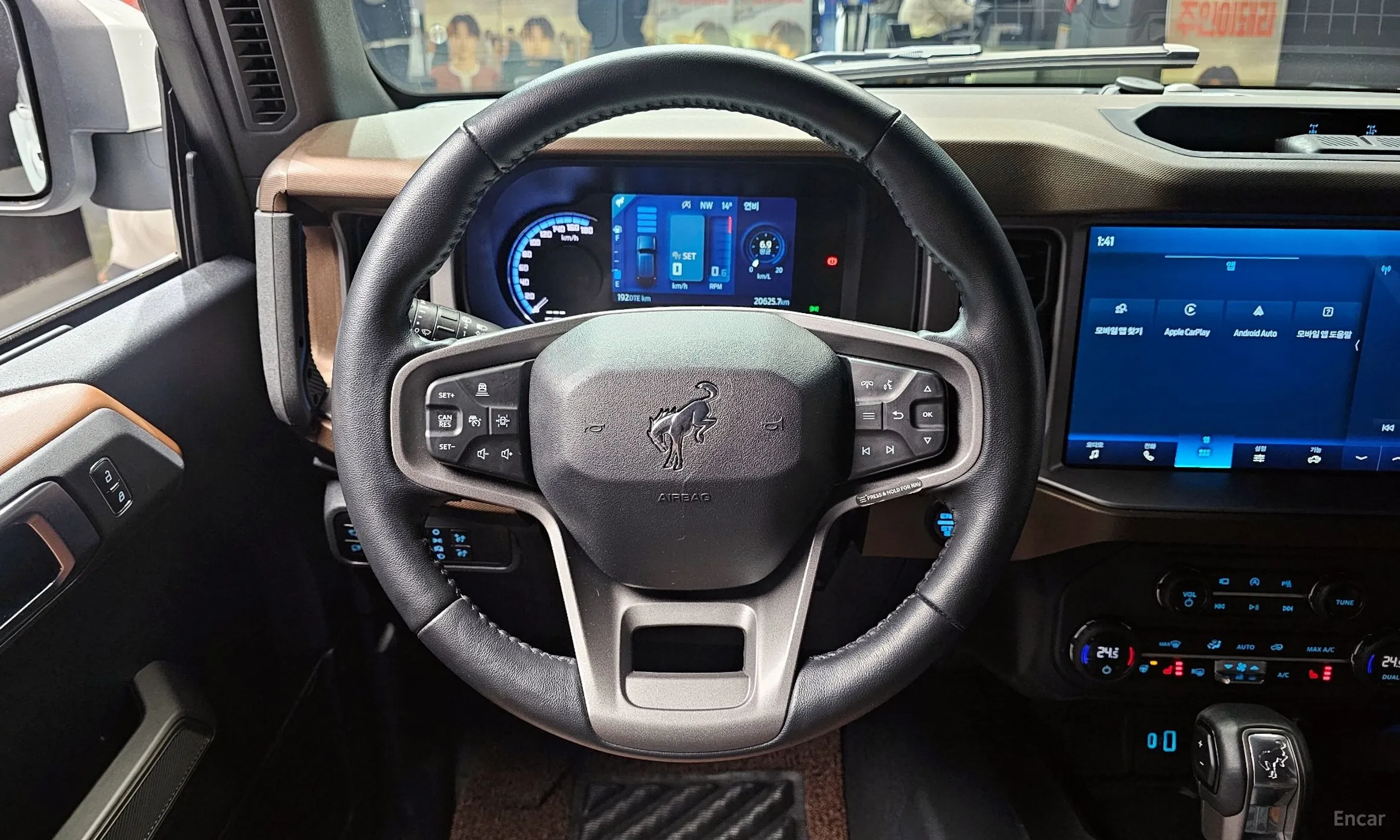 Ford Bronco 6th Generation превью 14