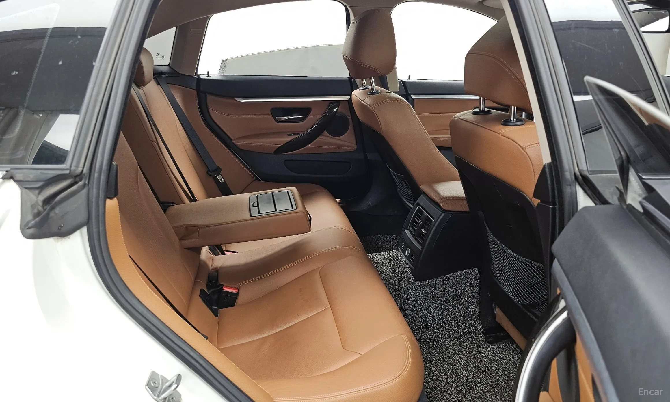 BMW Series 4 (F32) превью 12