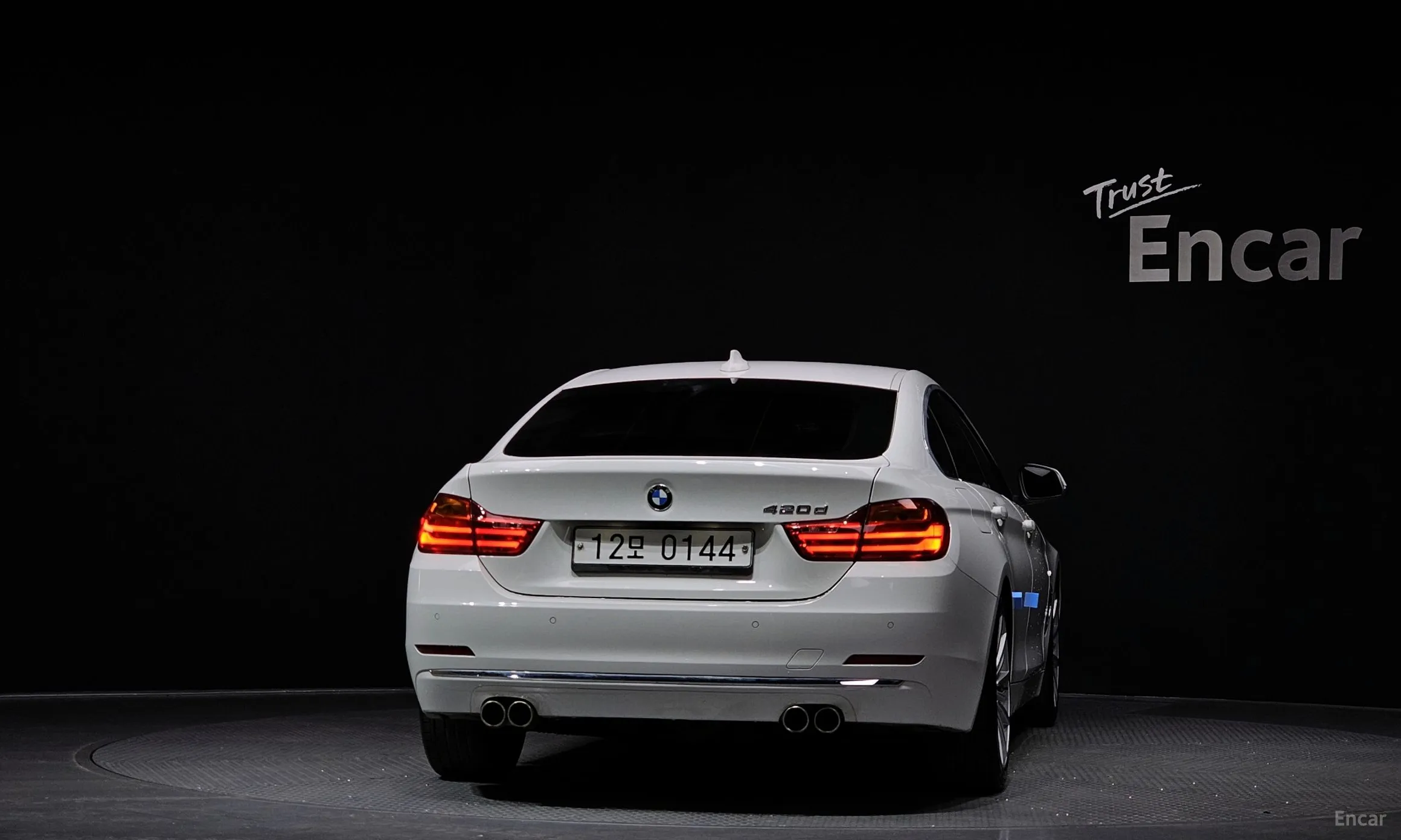 BMW Series 4 (F32) превью 4