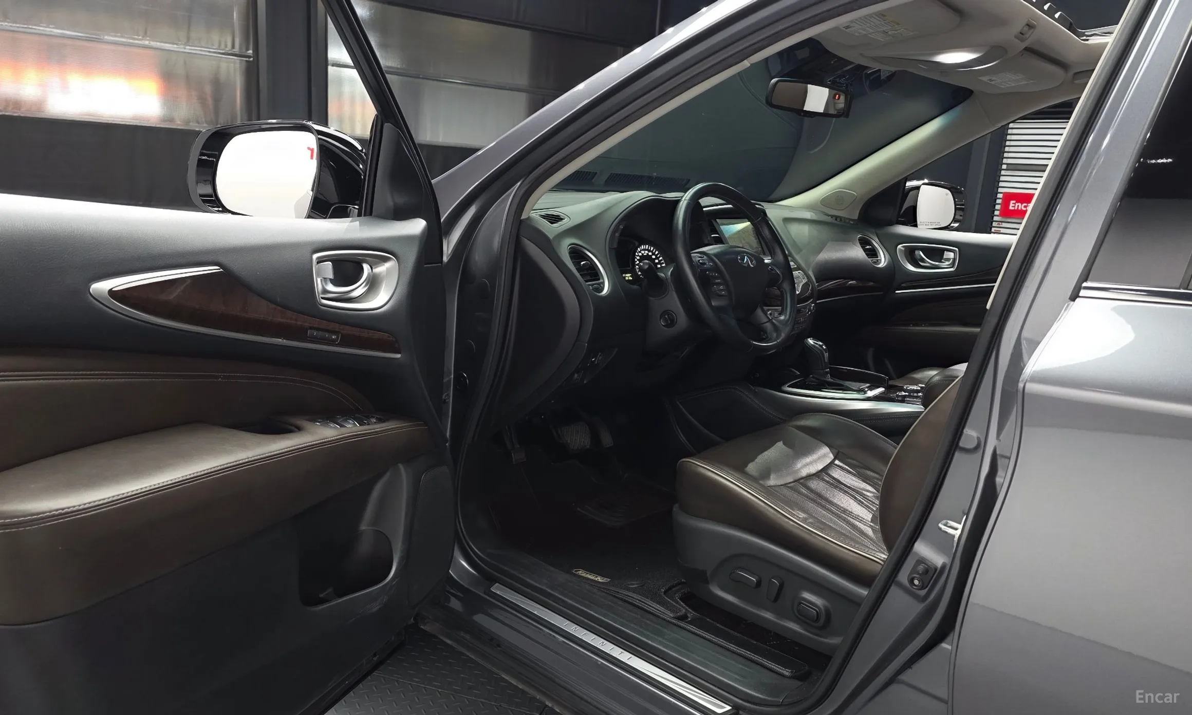 Infiniti QX60 превью 10