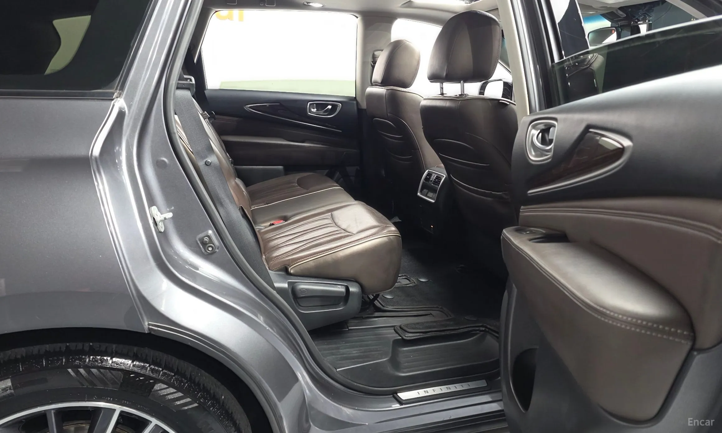 Infiniti QX60 превью 12