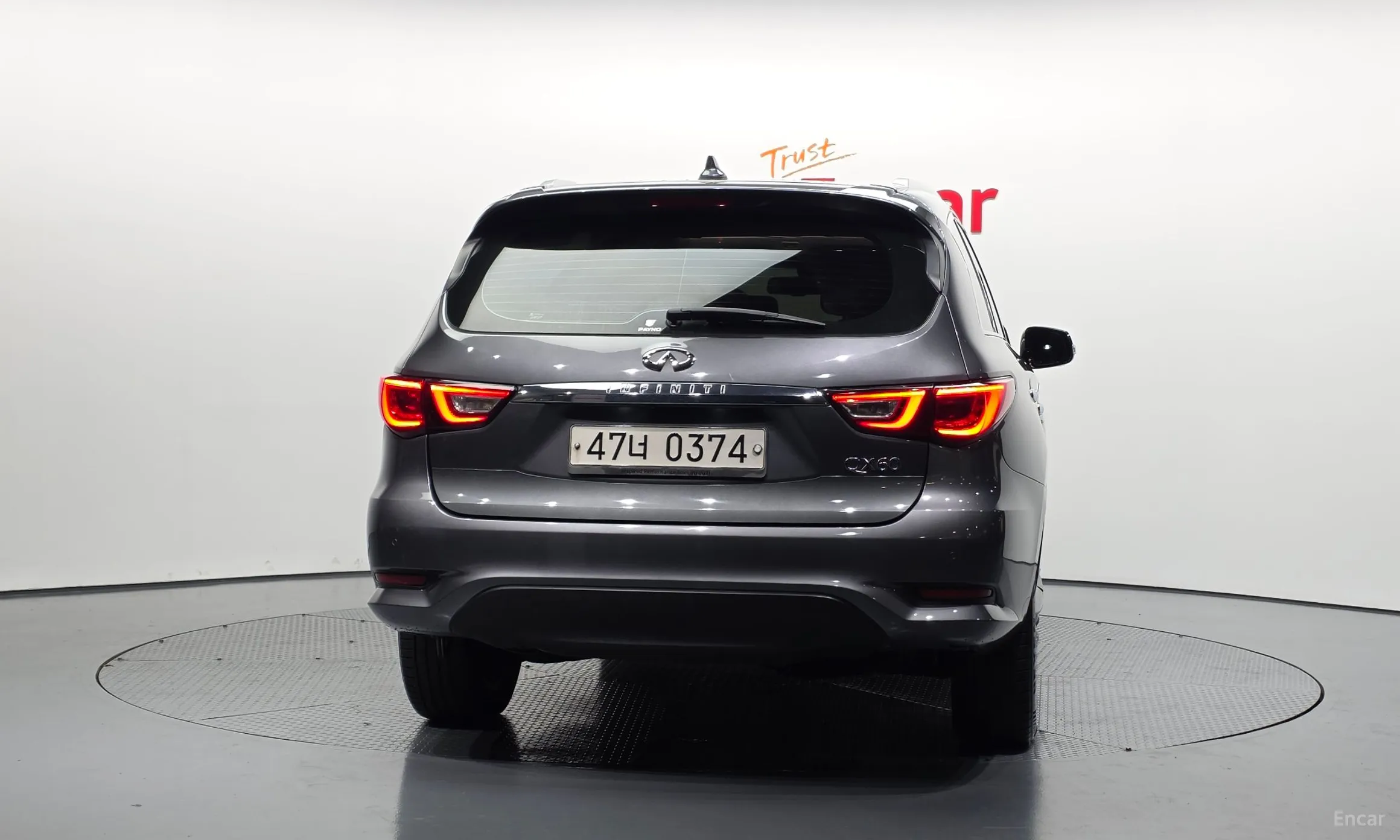 Infiniti QX60 превью 4