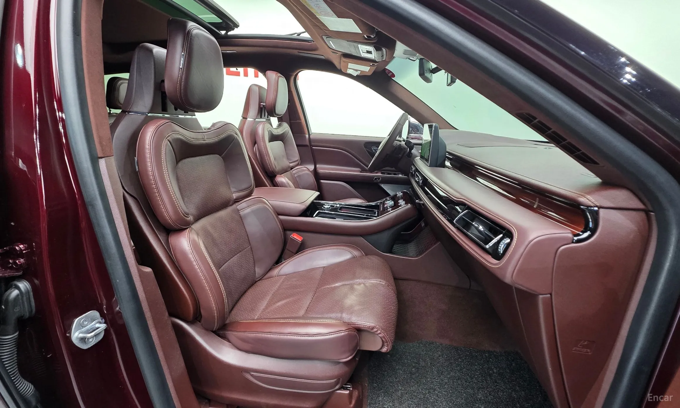 Lincoln Aviator 2nd Generation превью 10