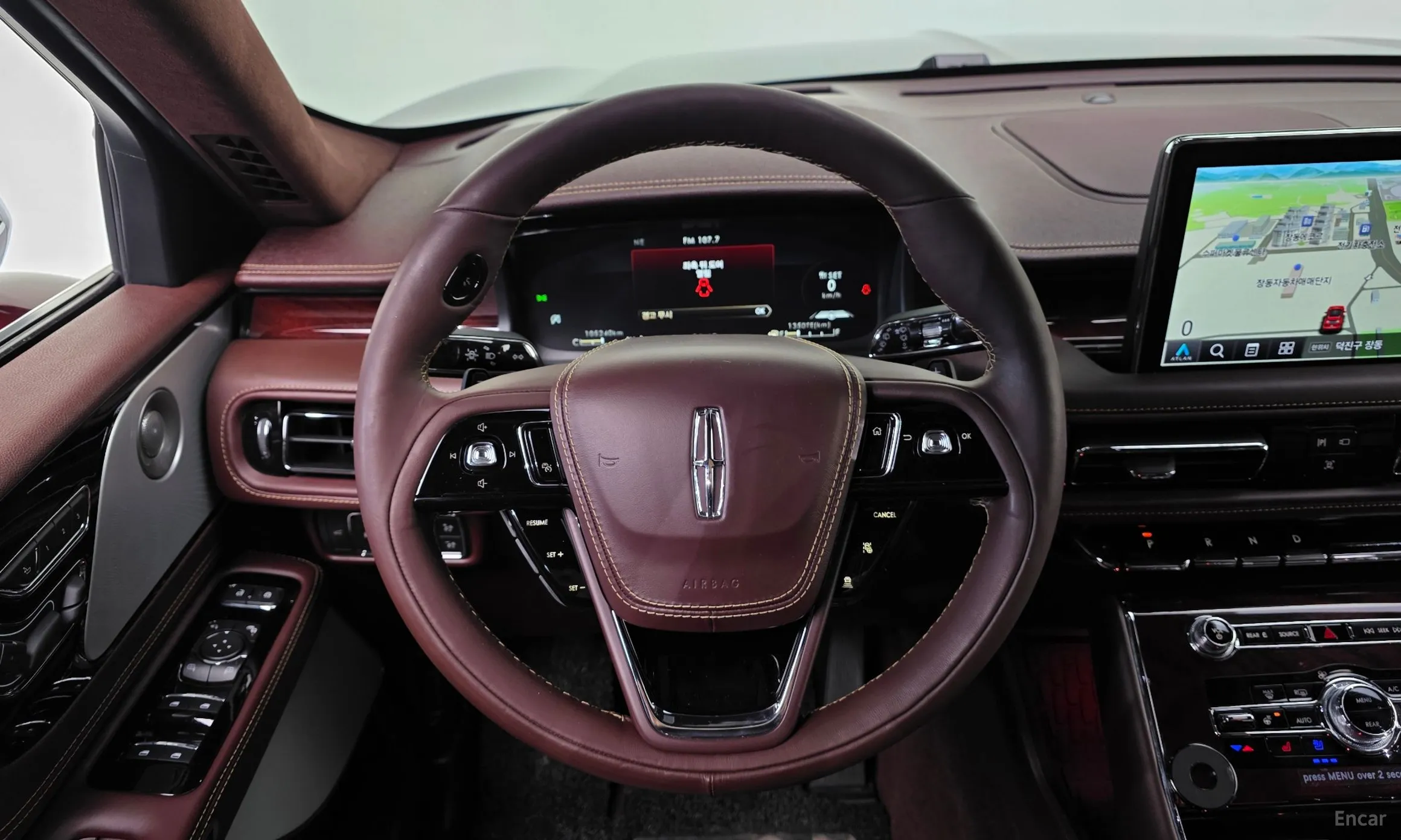 Lincoln Aviator 2nd Generation превью 15