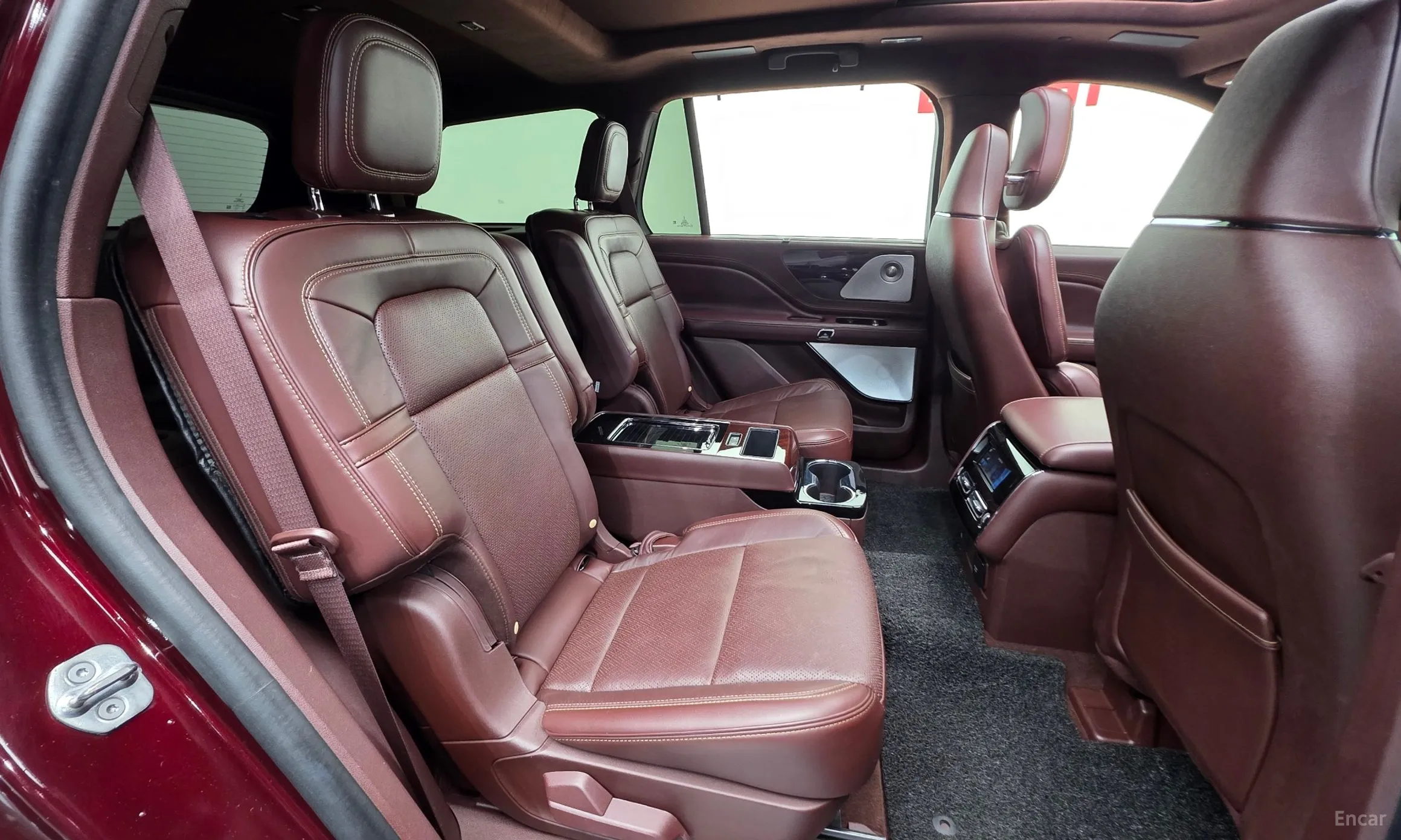 Lincoln Aviator 2nd Generation превью 19