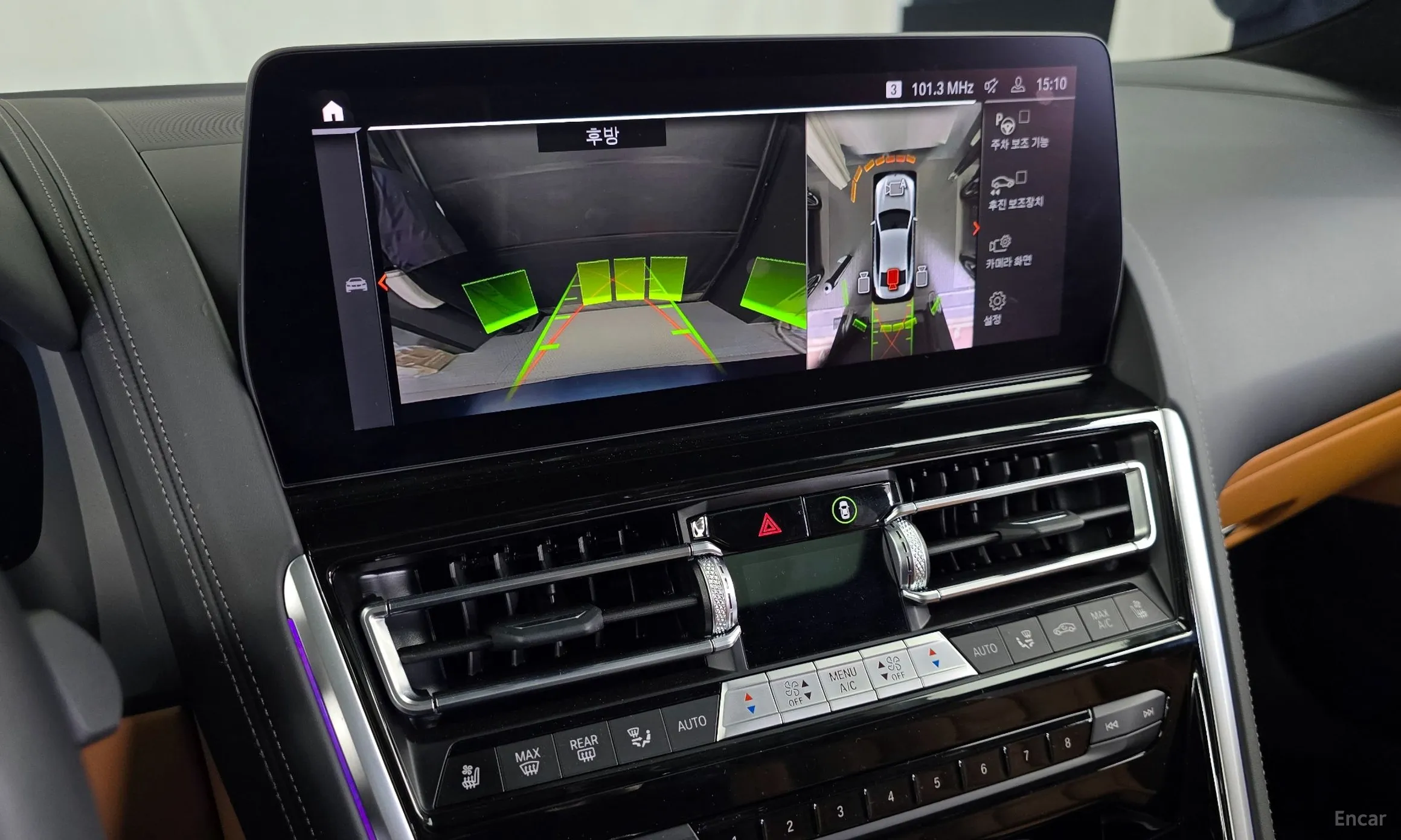 BMW 8-series (G15) превью 15