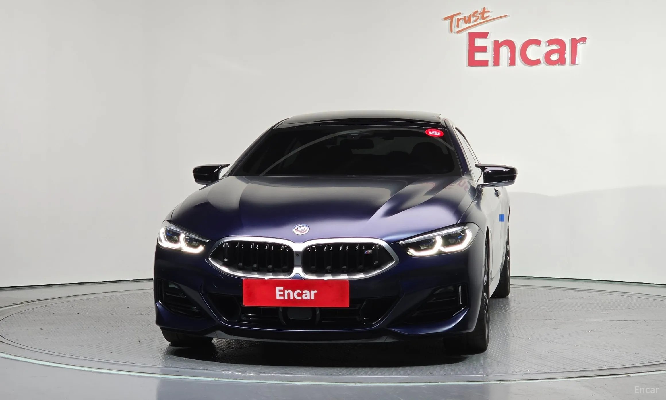 BMW 8-series (G15) превью 3