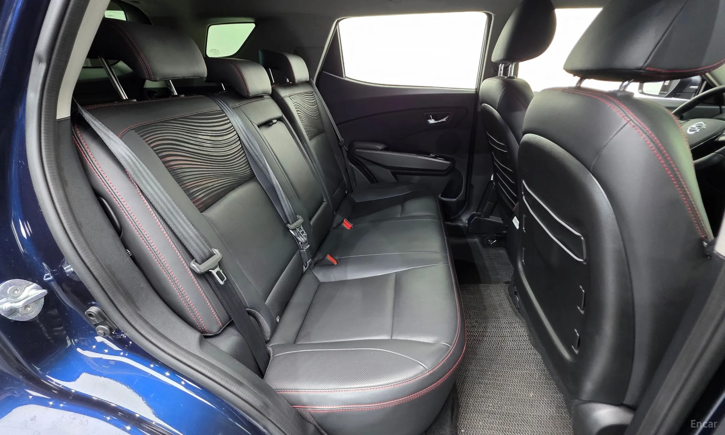 KG Mobility (SsangYong) Tivoli Air превью 19