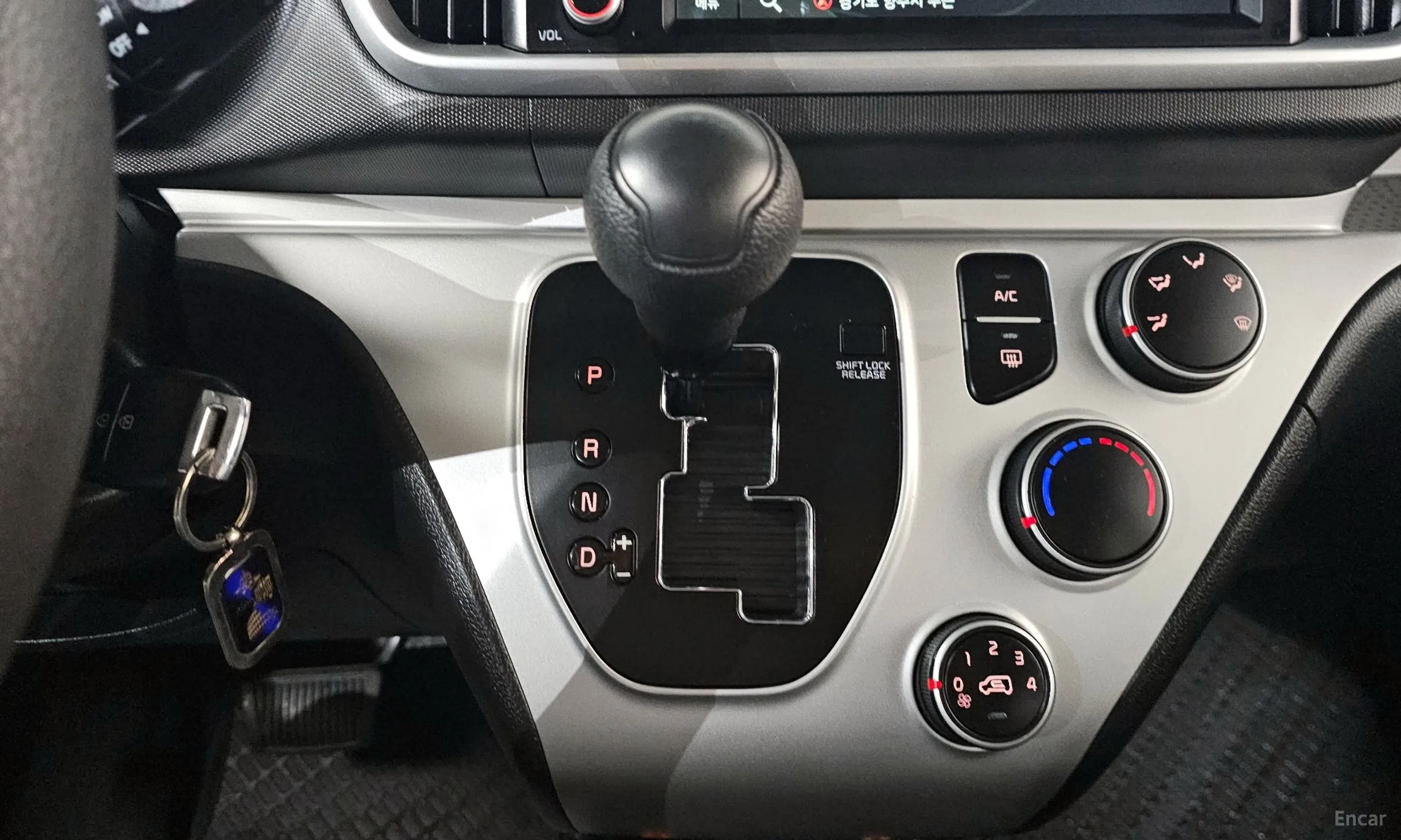 Kia Ray превью 9