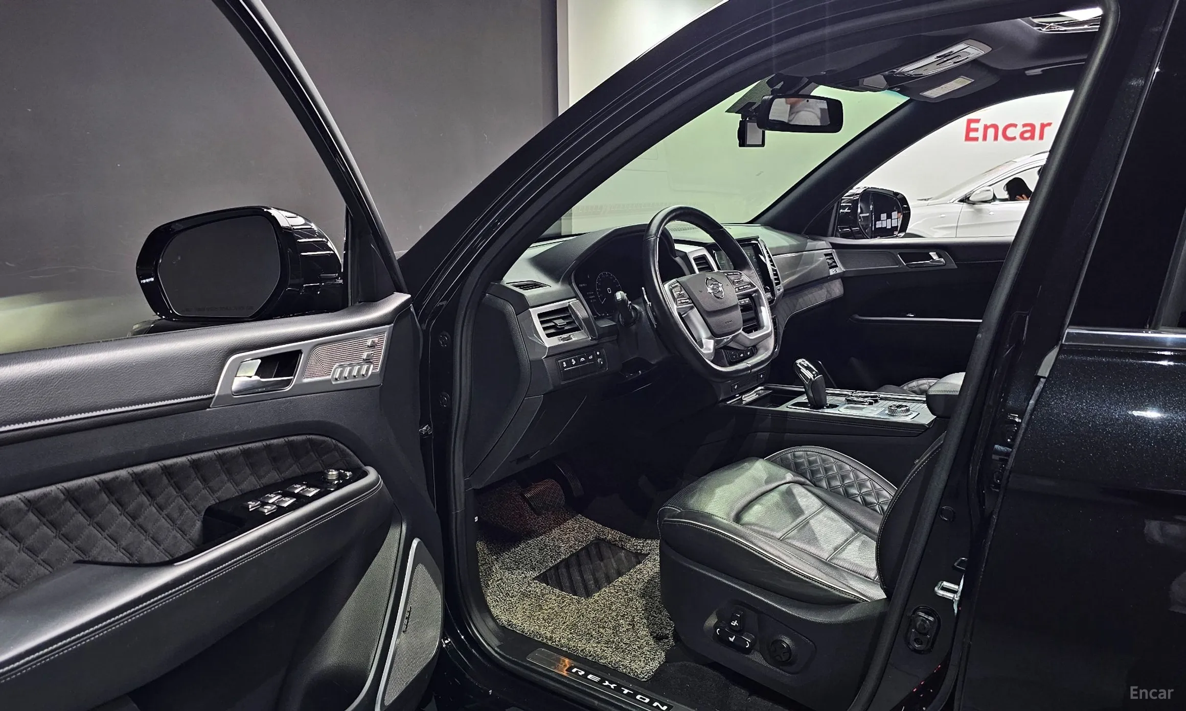 KG Mobility (SsangYong) Rexton превью 10