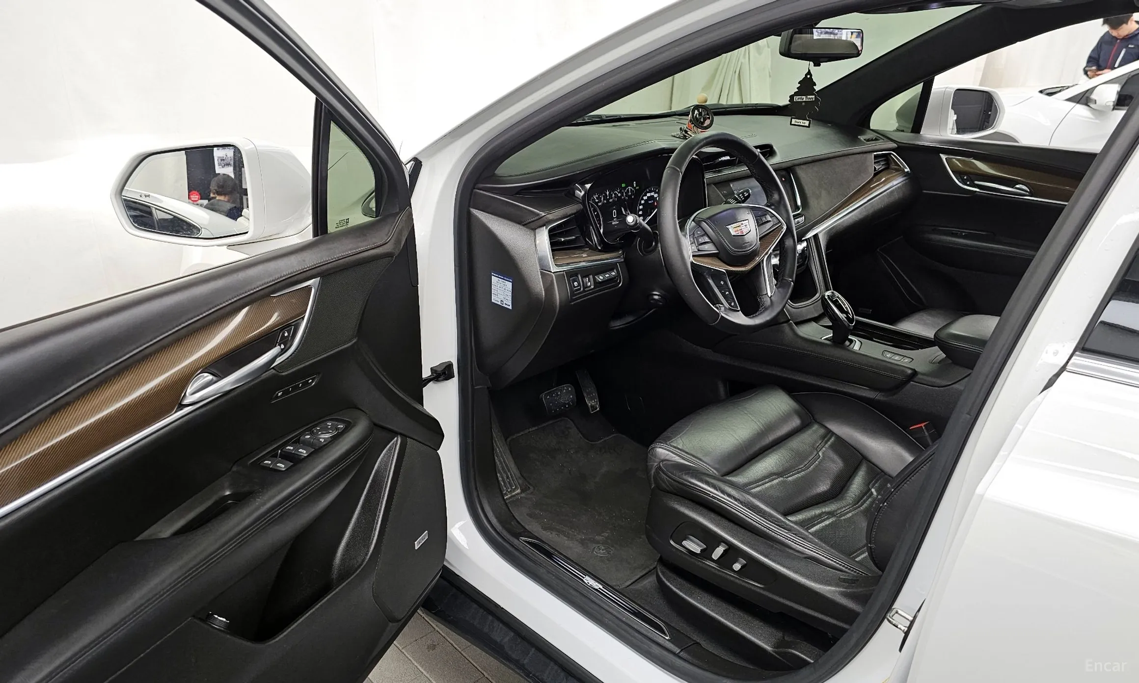 Cadillac XT5 превью 10