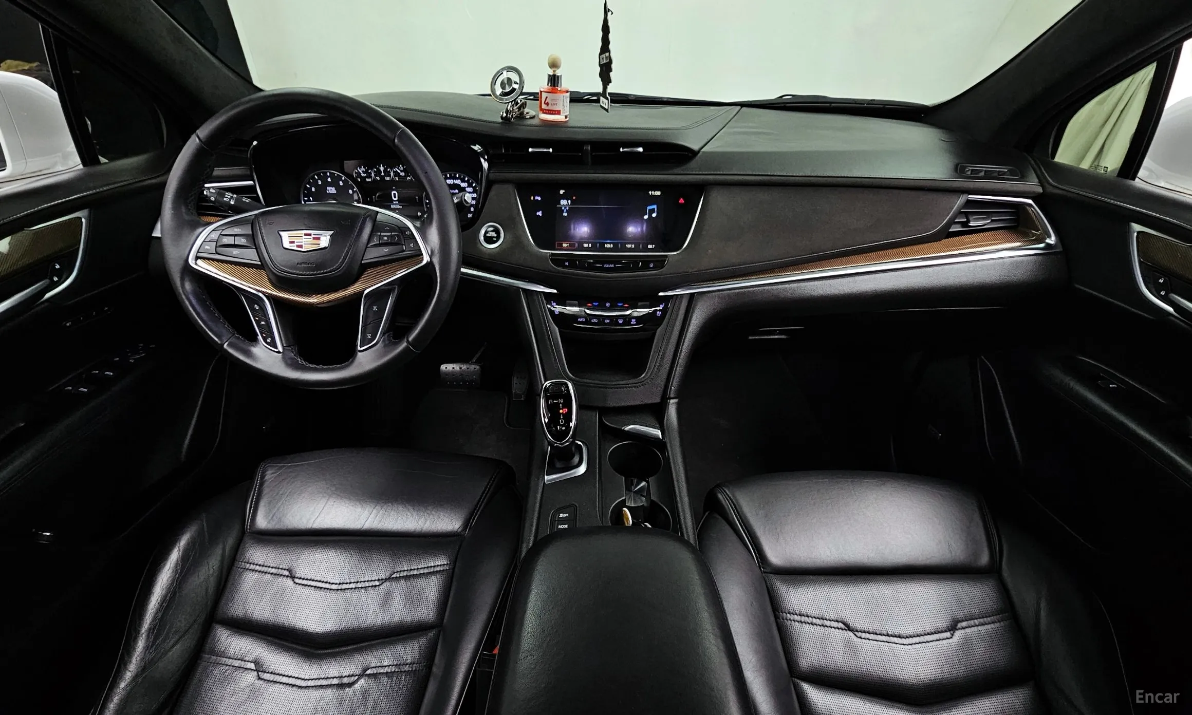 Cadillac XT5 превью 7