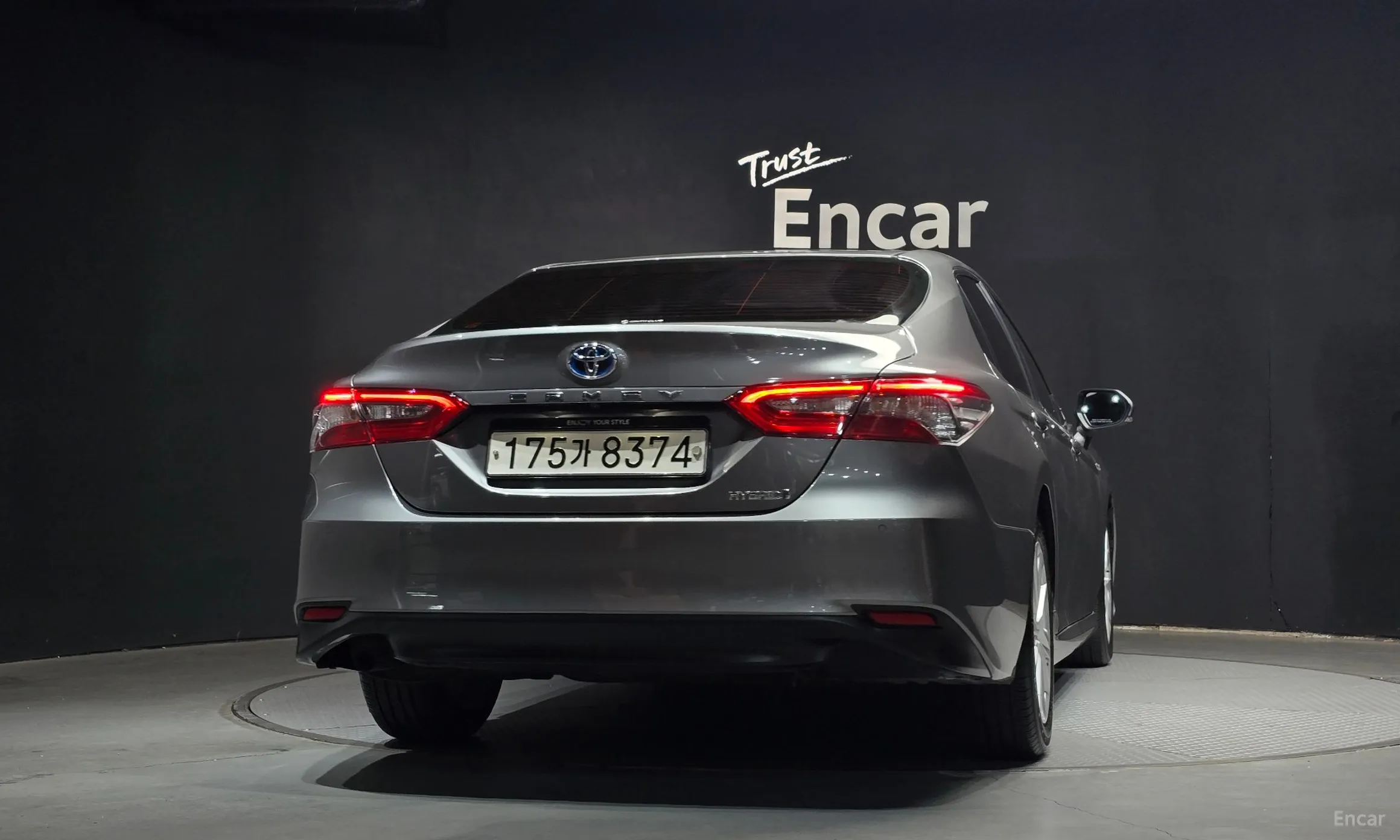Toyota Camry (XV70) превью 4