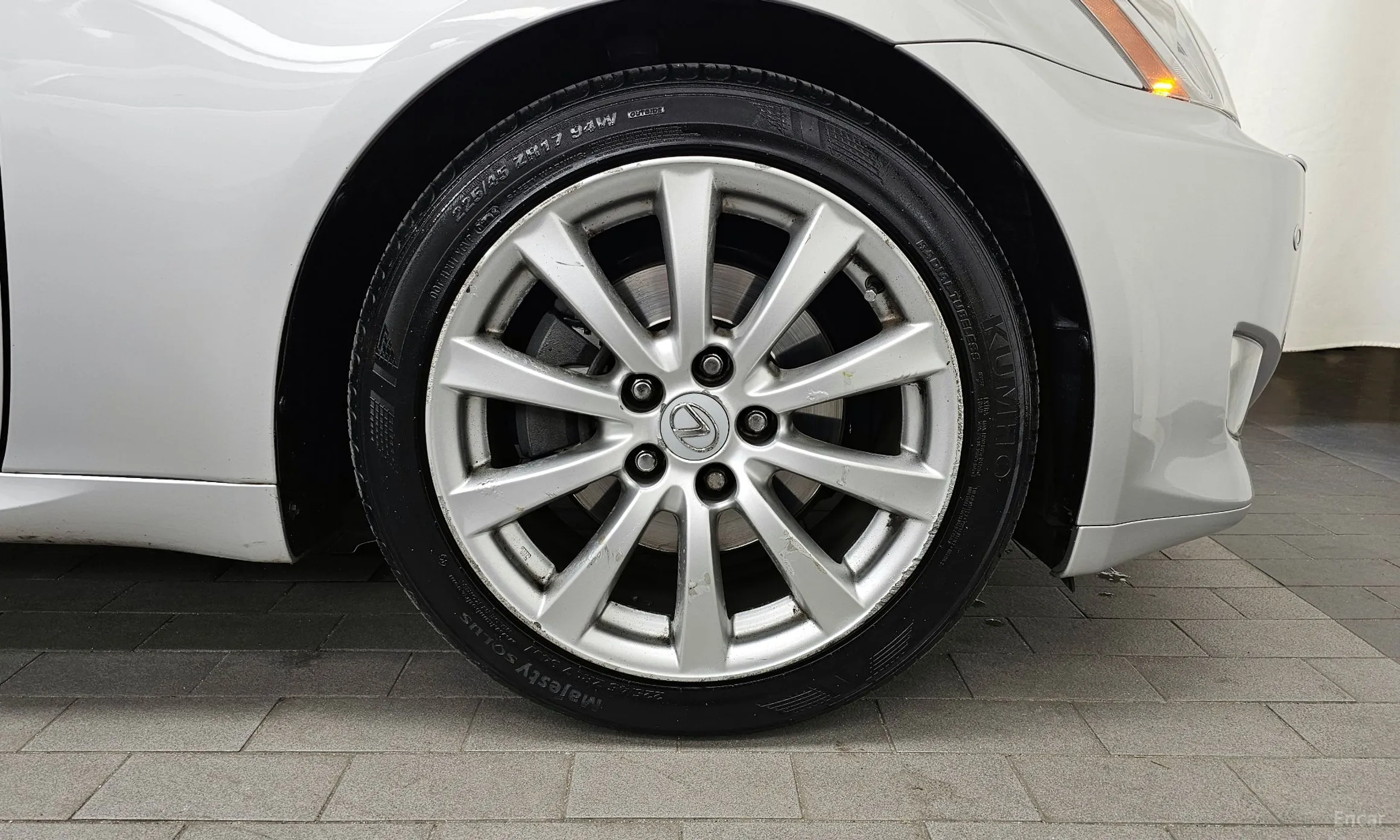Lexus IS250 превью 5