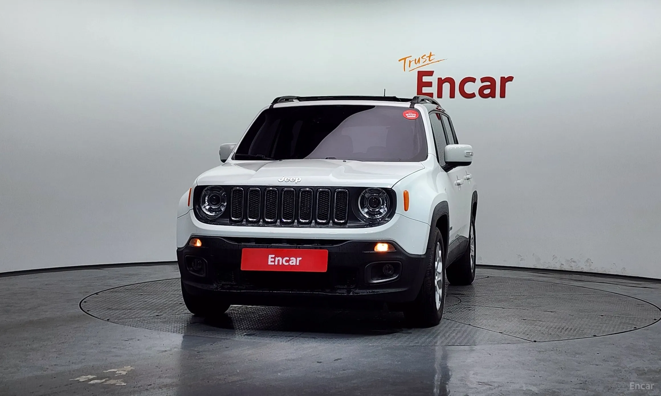 Jeep Renegade превью 3