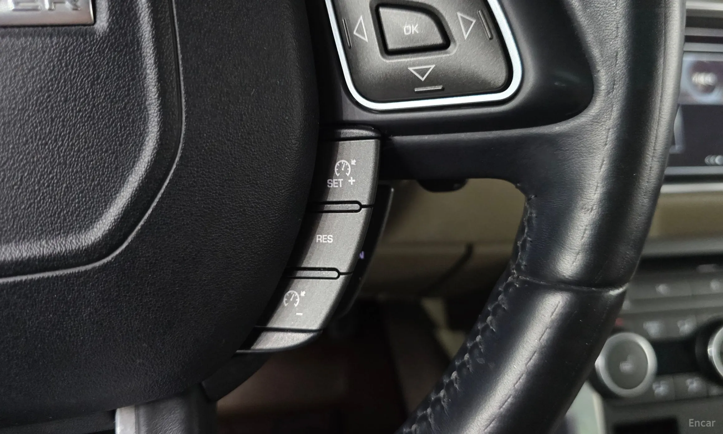 Land Rover Range Rover Evoque превью 15