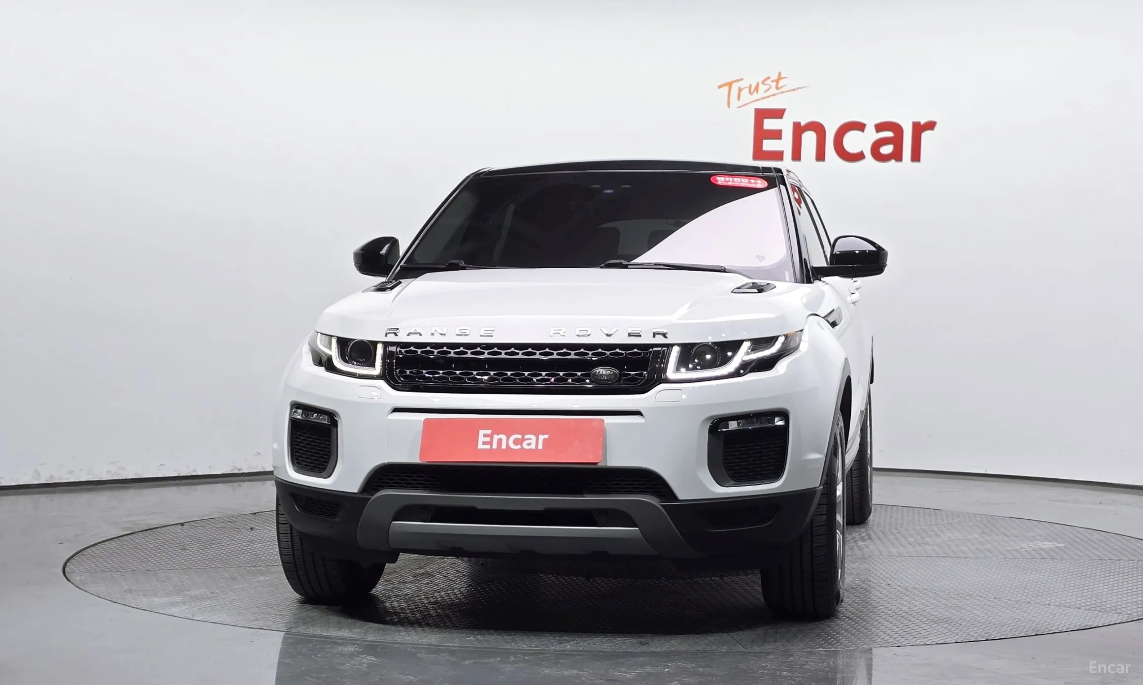 Land Rover Range Rover Evoque превью 3