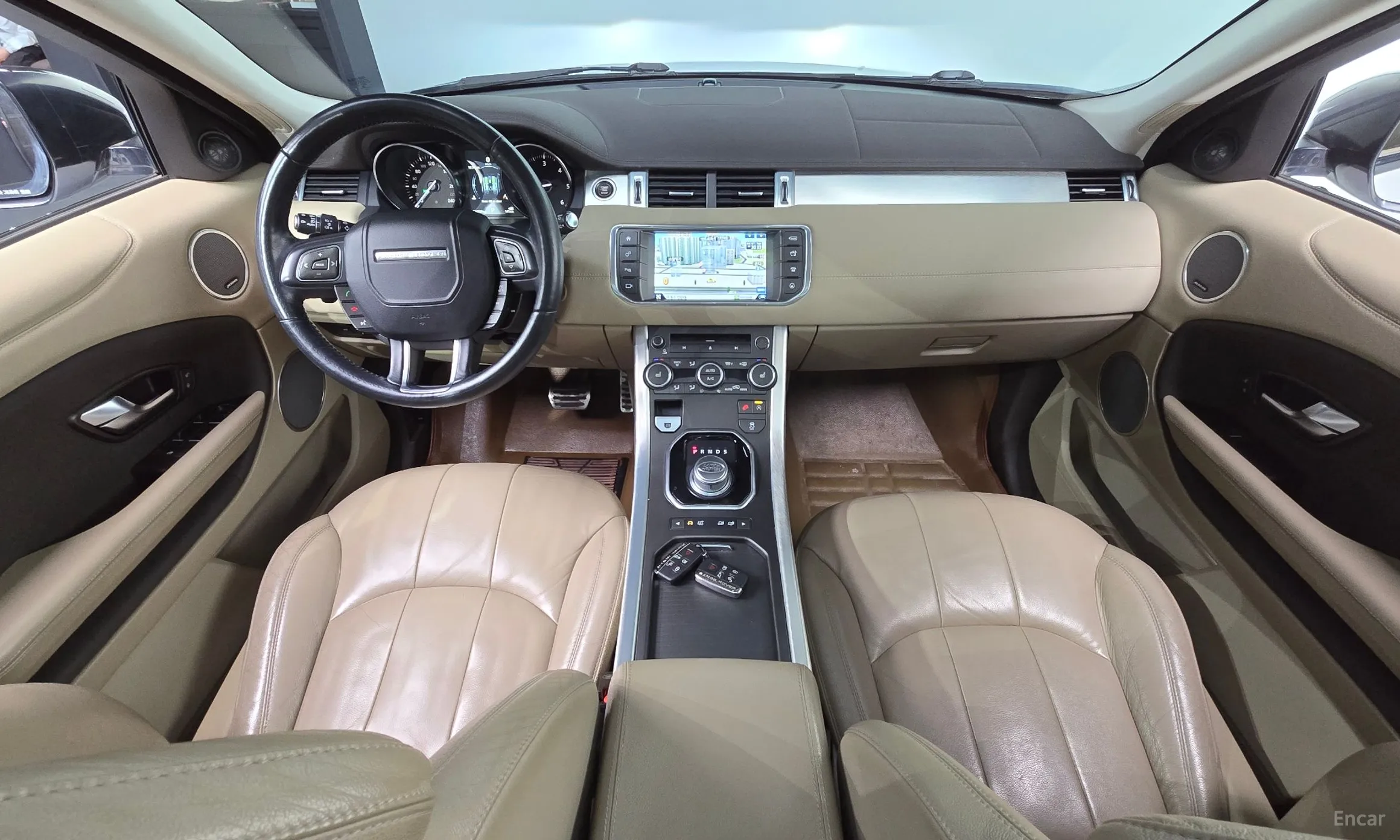 Land Rover Range Rover Evoque превью 7