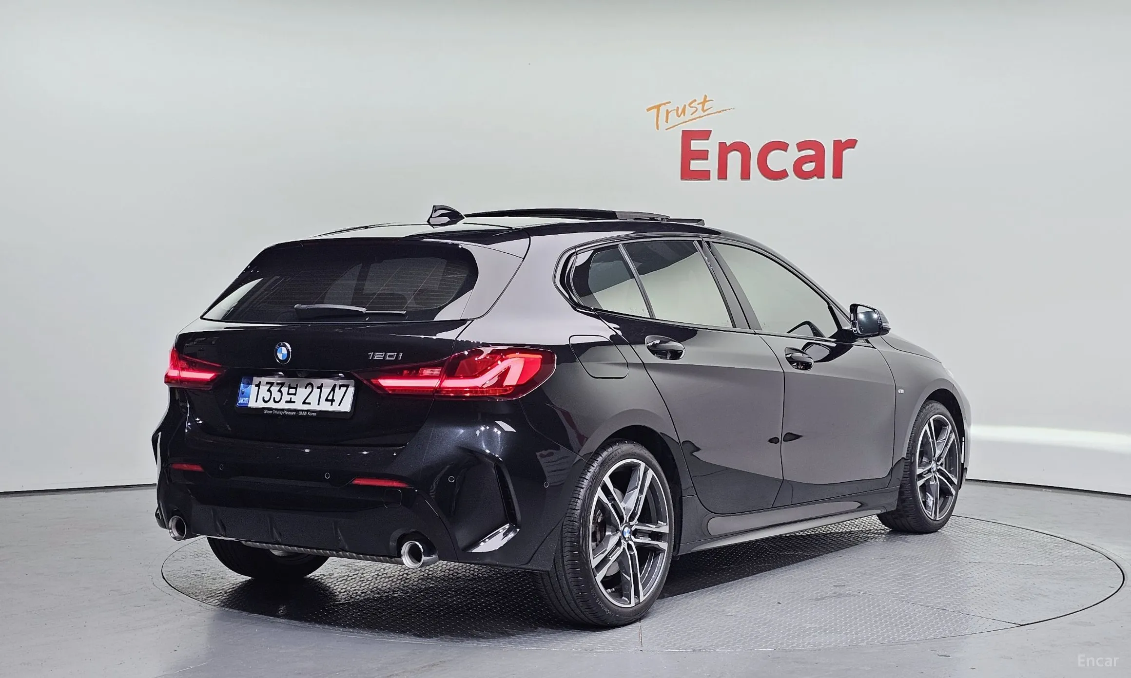 BMW 1 Series (F40) превью 2