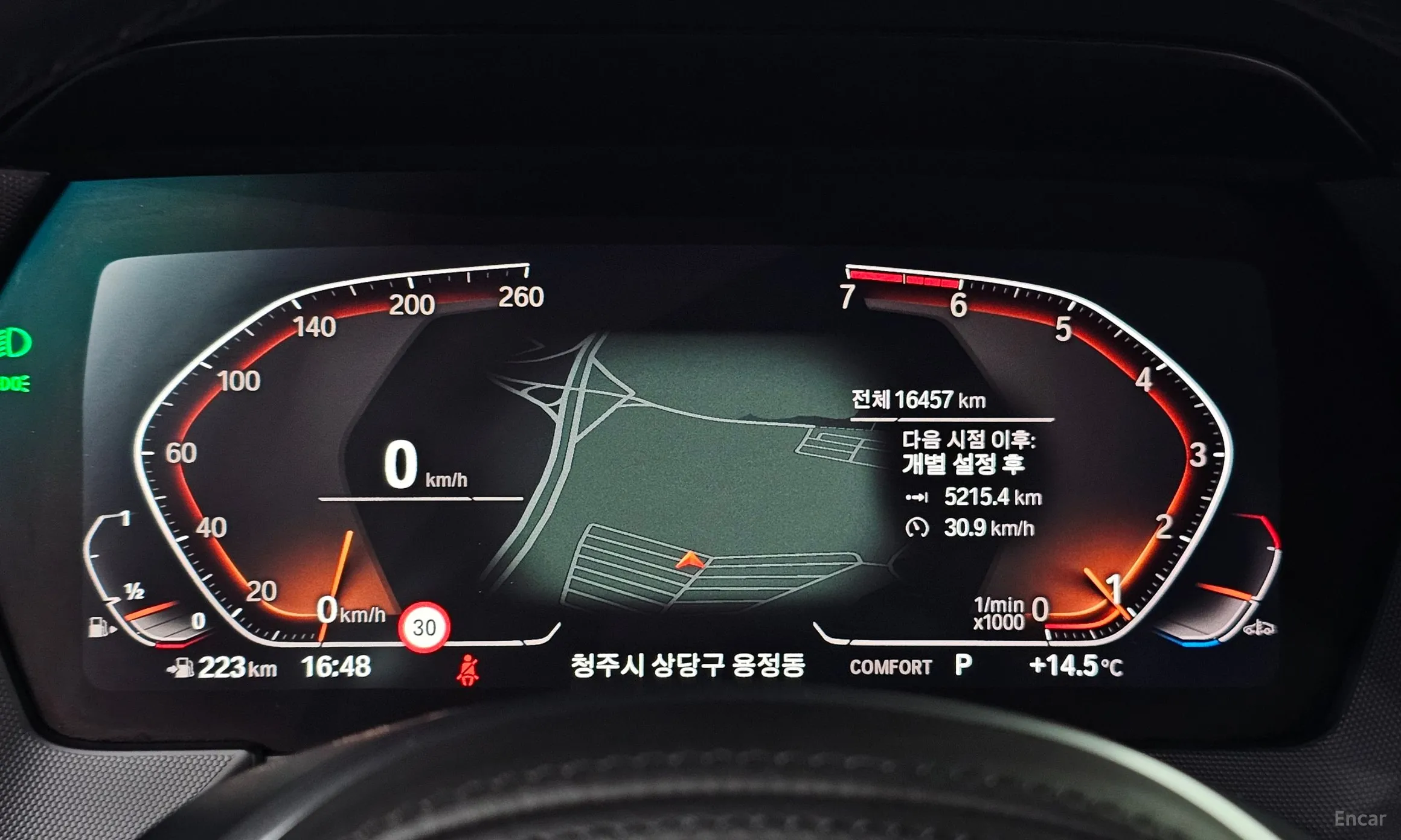 BMW 1 Series (F40) превью 8