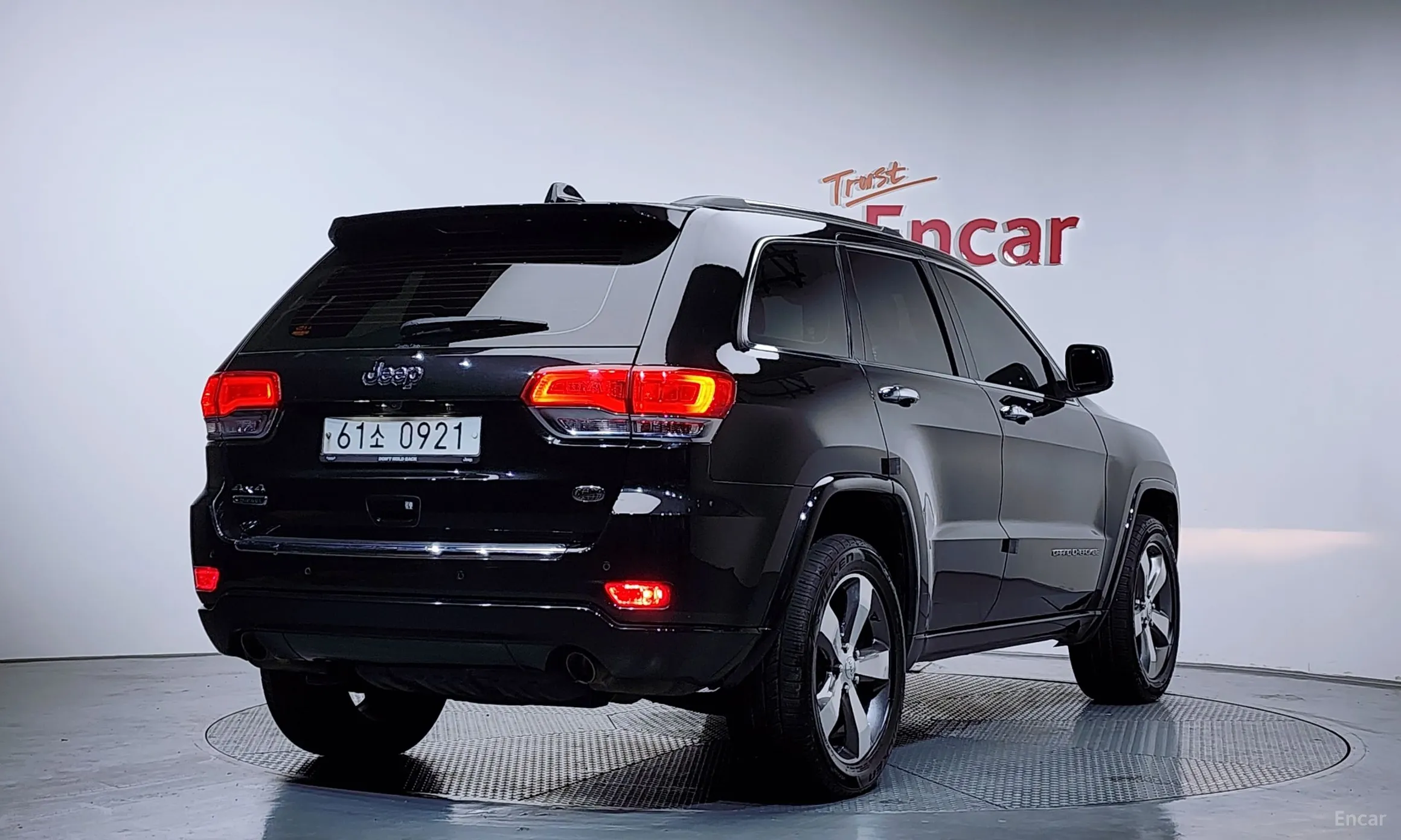 Jeep Grand Cherokee превью 2