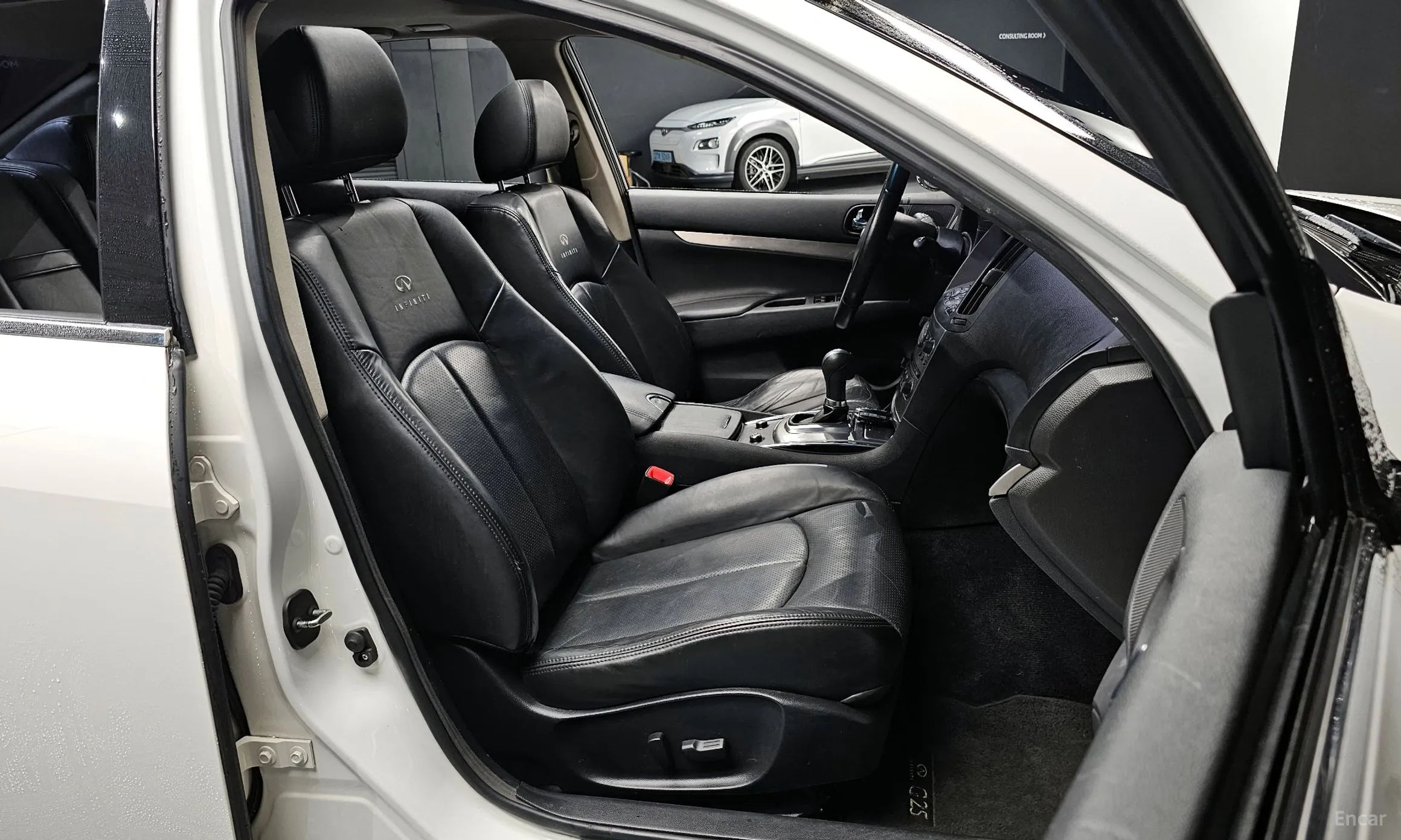 Infiniti G25 превью 11