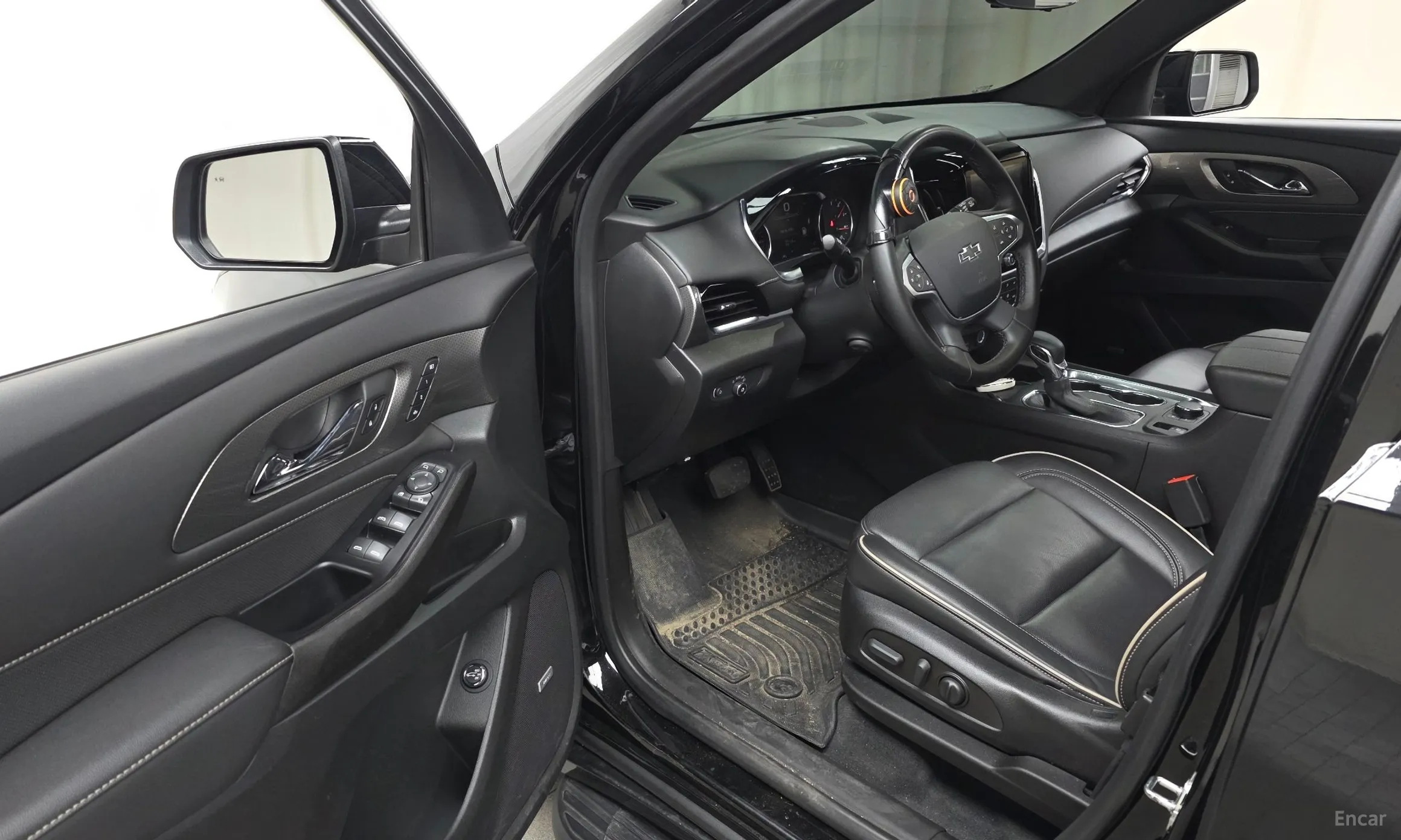 Chevrolet (GM Daewoo) Traverse превью 10