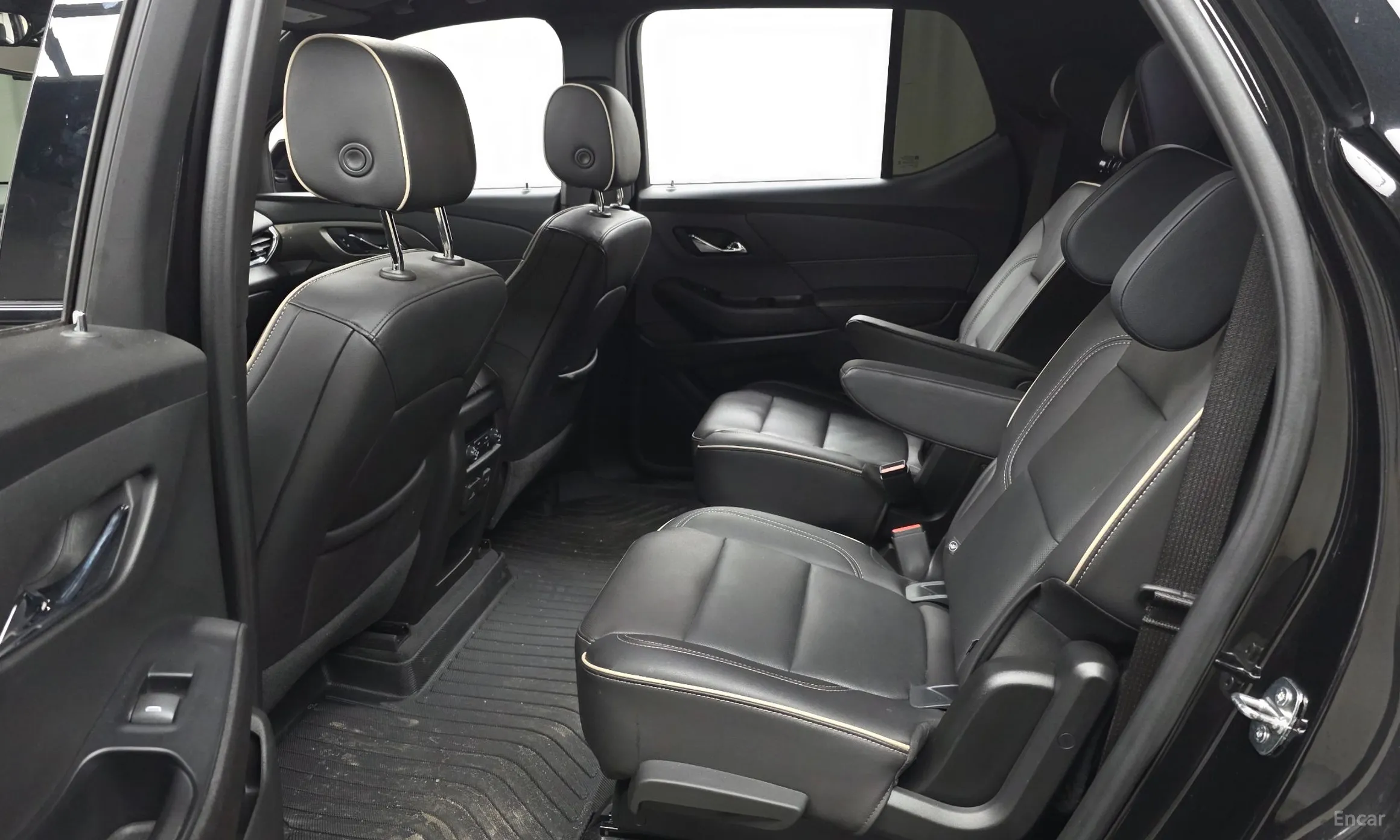 Chevrolet (GM Daewoo) Traverse превью 11