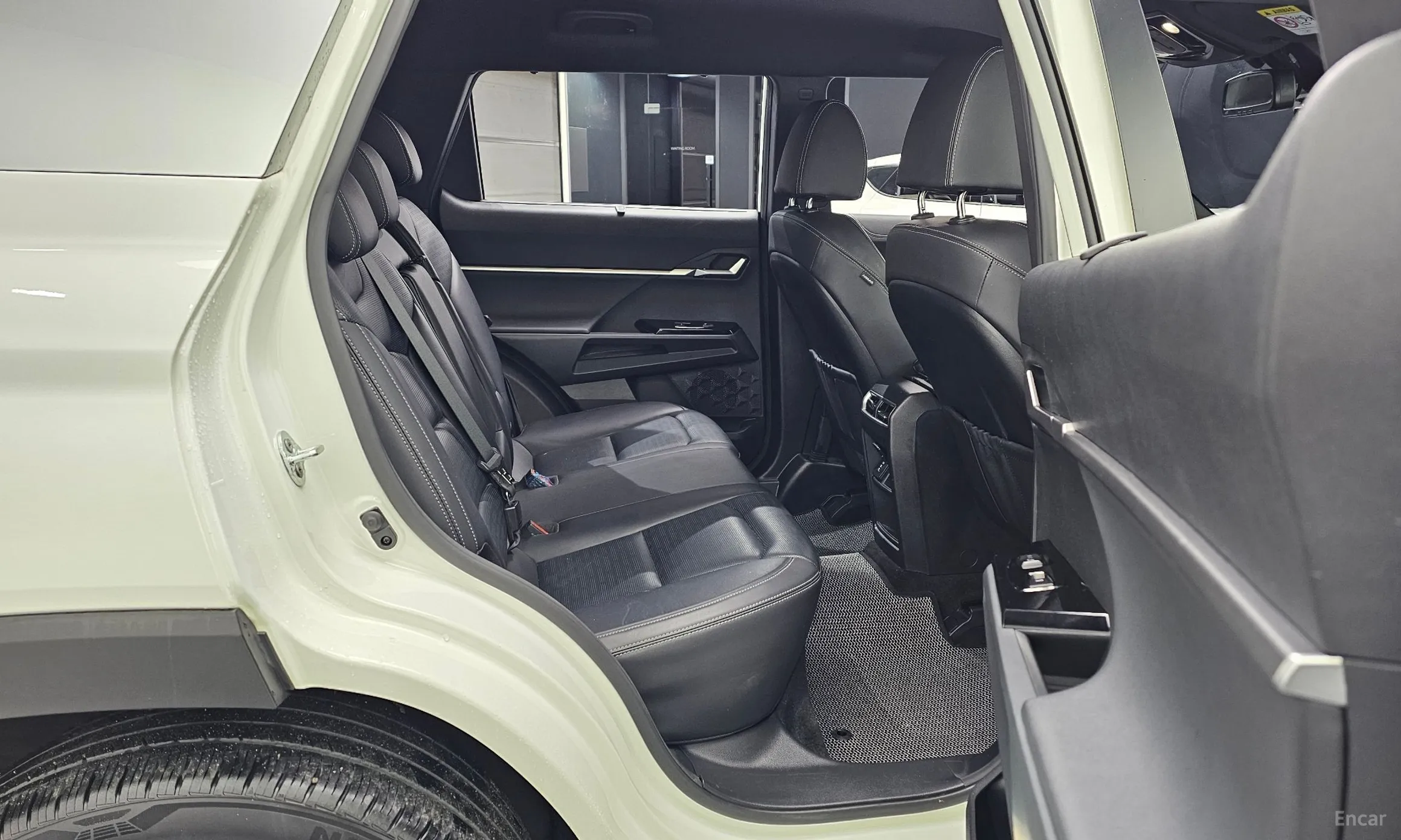 KG Mobility (SsangYong) Torres превью 11