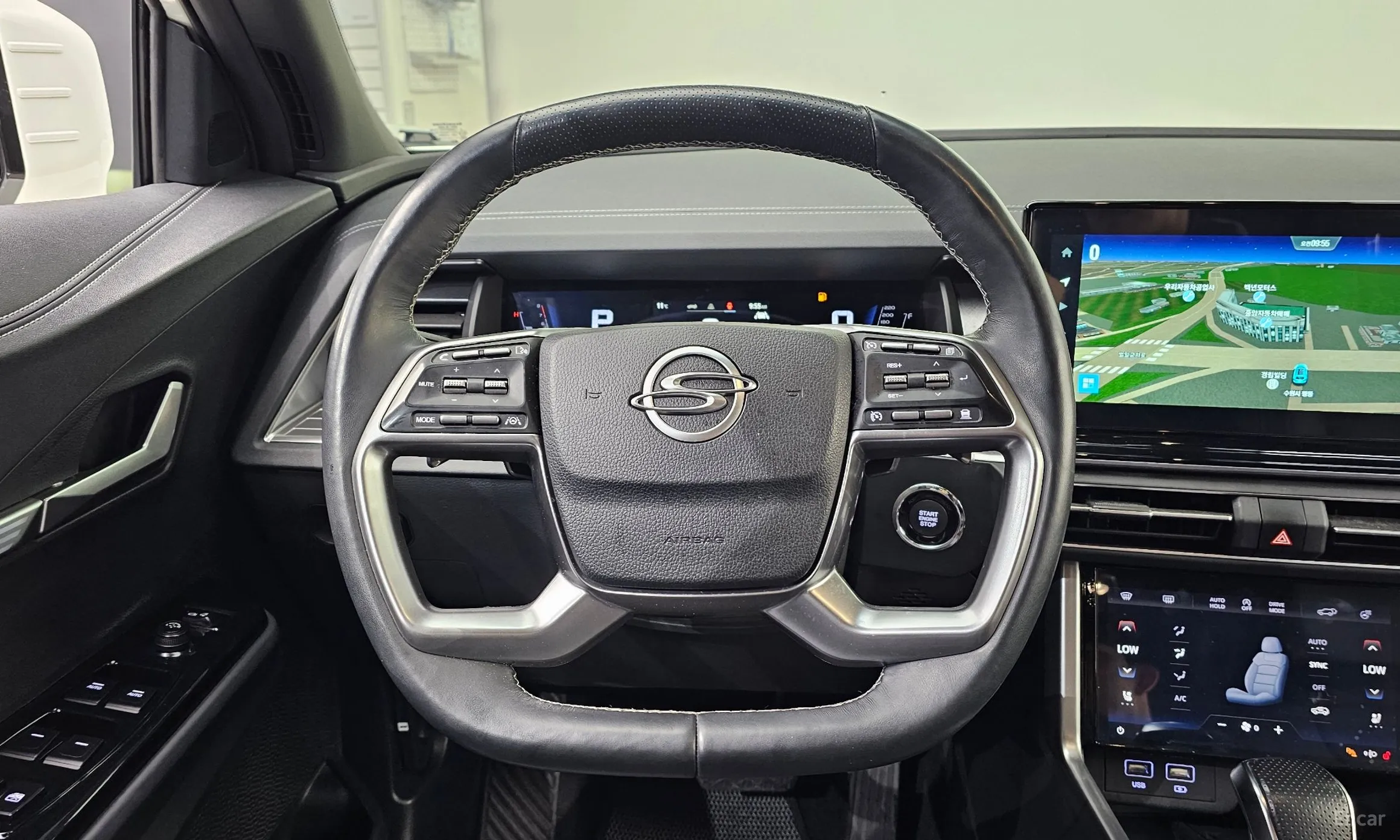 KG Mobility (SsangYong) Torres превью 13