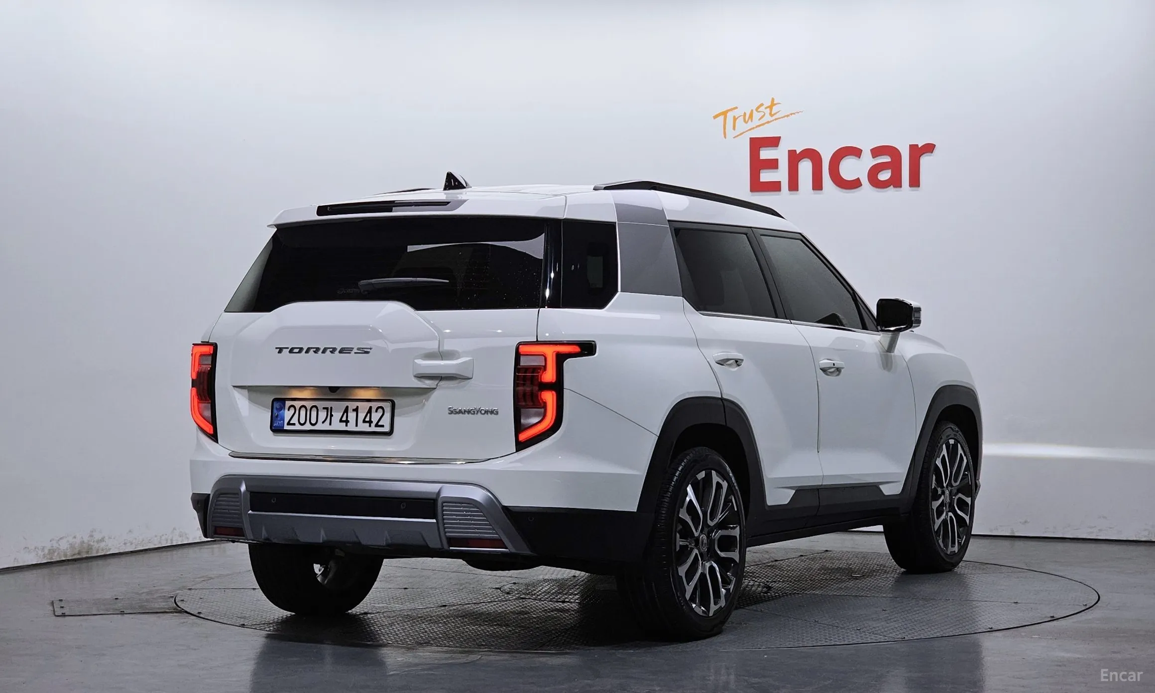 KG Mobility (SsangYong) Torres превью 2