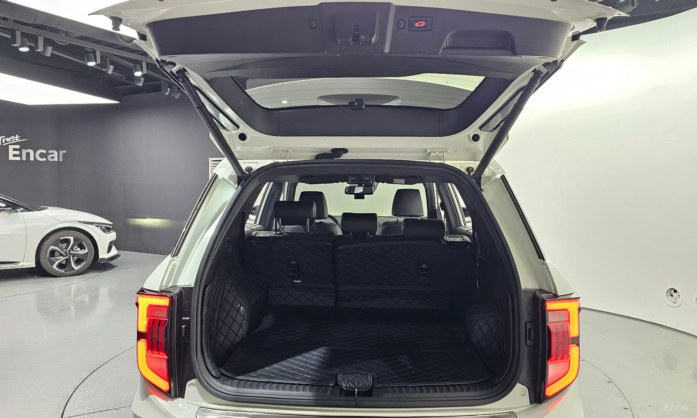 KG Mobility (SsangYong) Torres превью 16