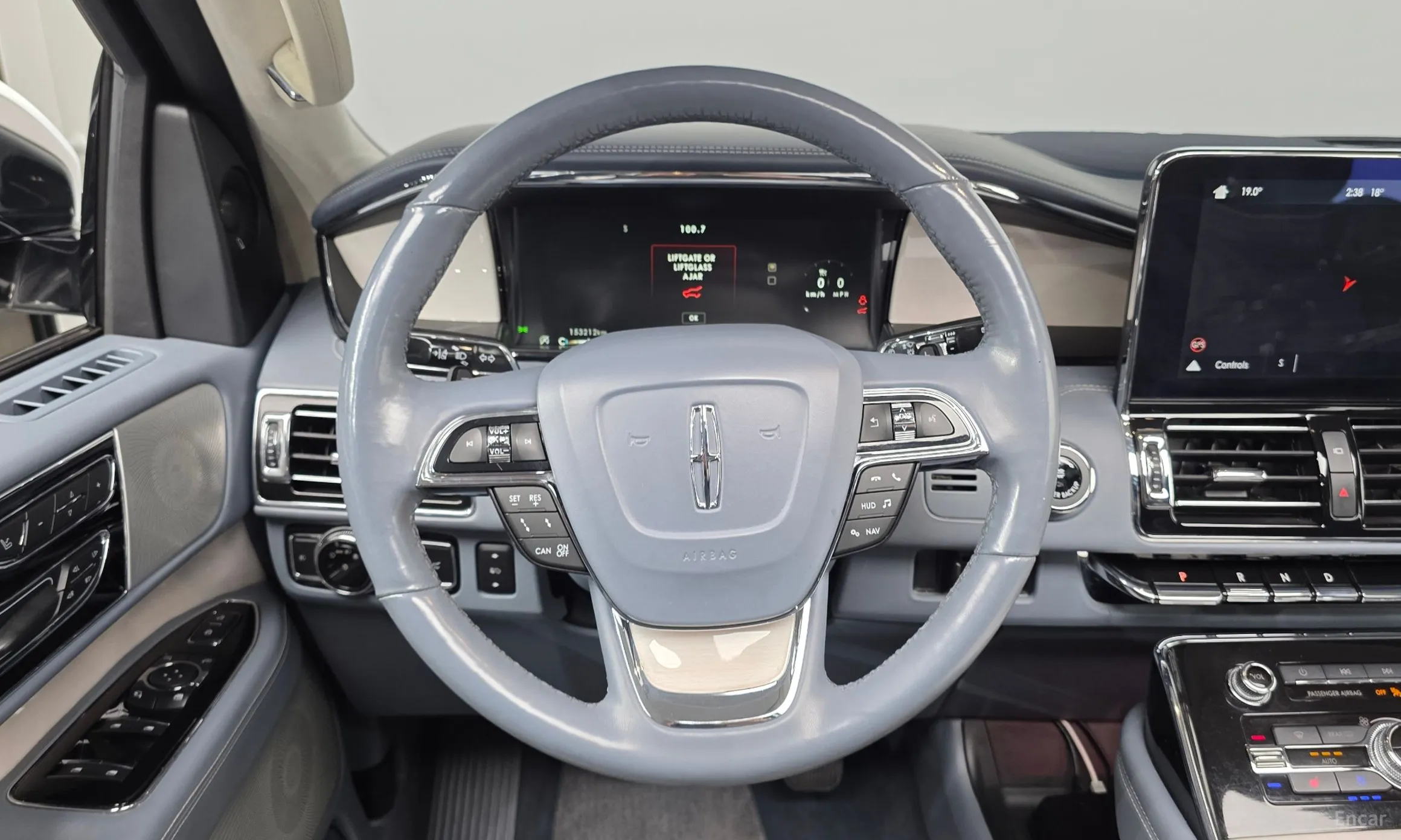 Lincoln Navigator 4th generation превью 14