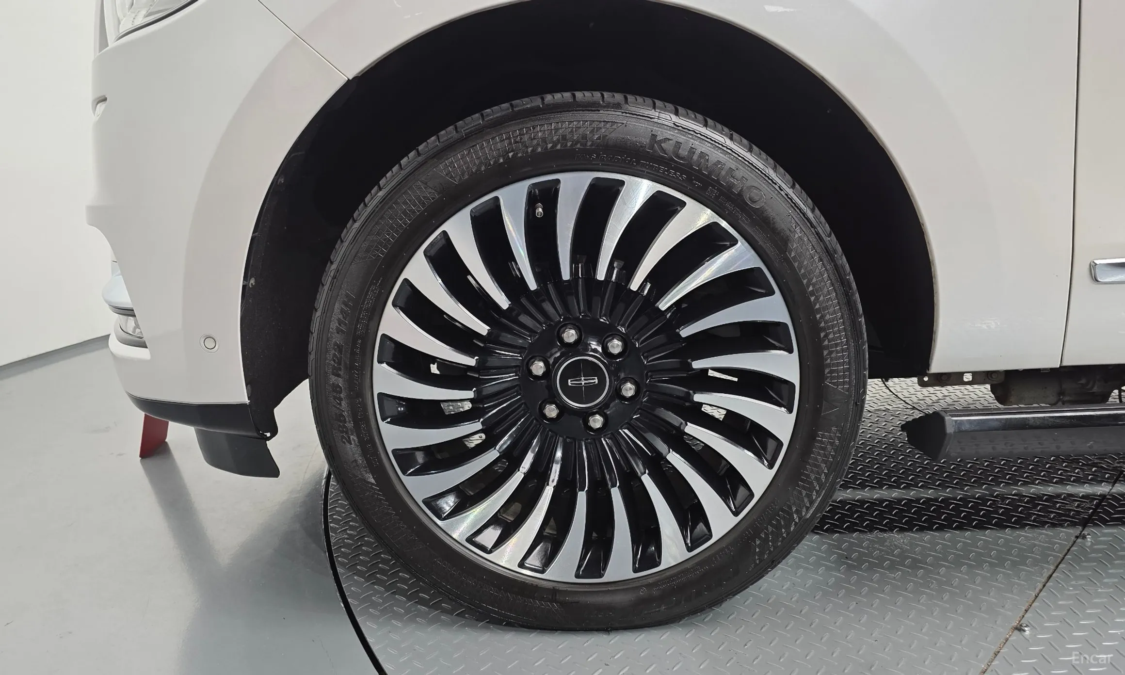 Lincoln Navigator 4th generation превью 5